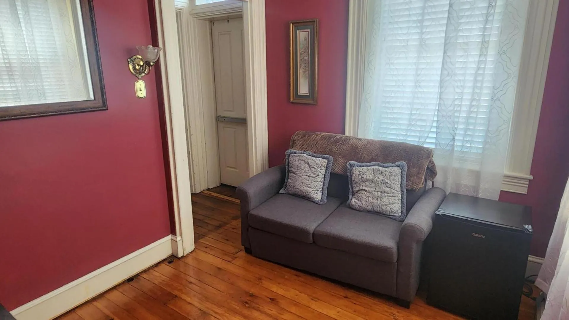 Seating area in Greystone Manor Bed & Breakfast