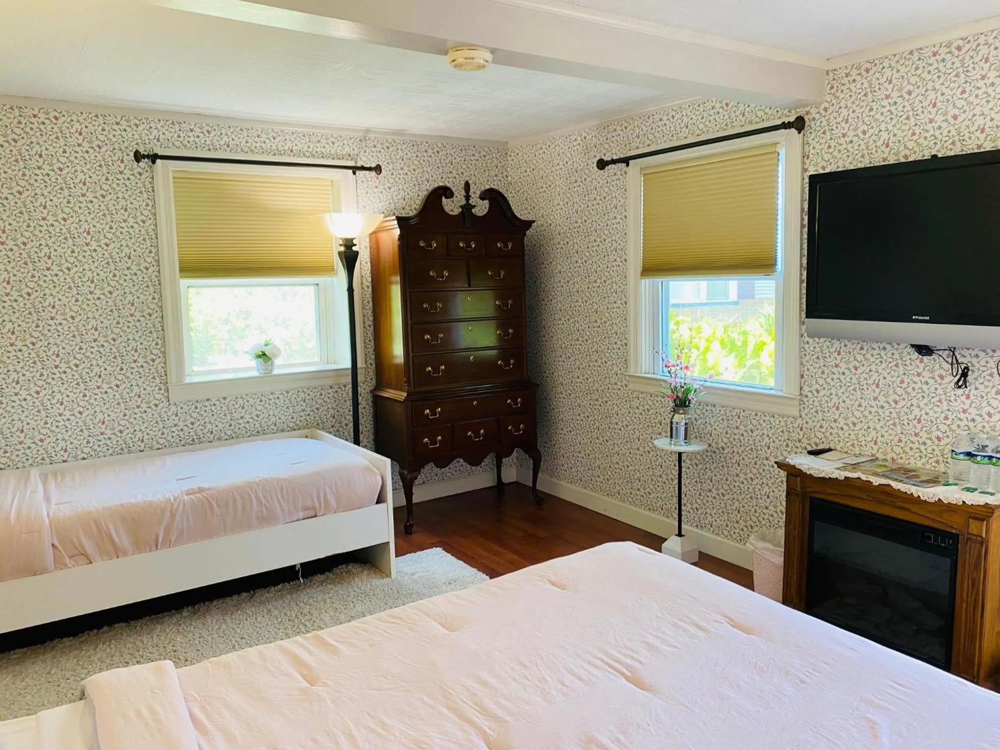 Bedroom, Bed in Greystone Manor Bed & Breakfast