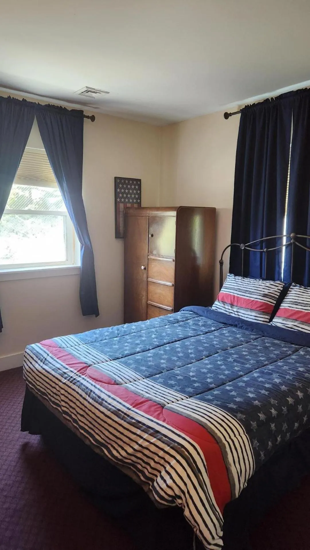 Bedroom, Bed in Greystone Manor Bed & Breakfast