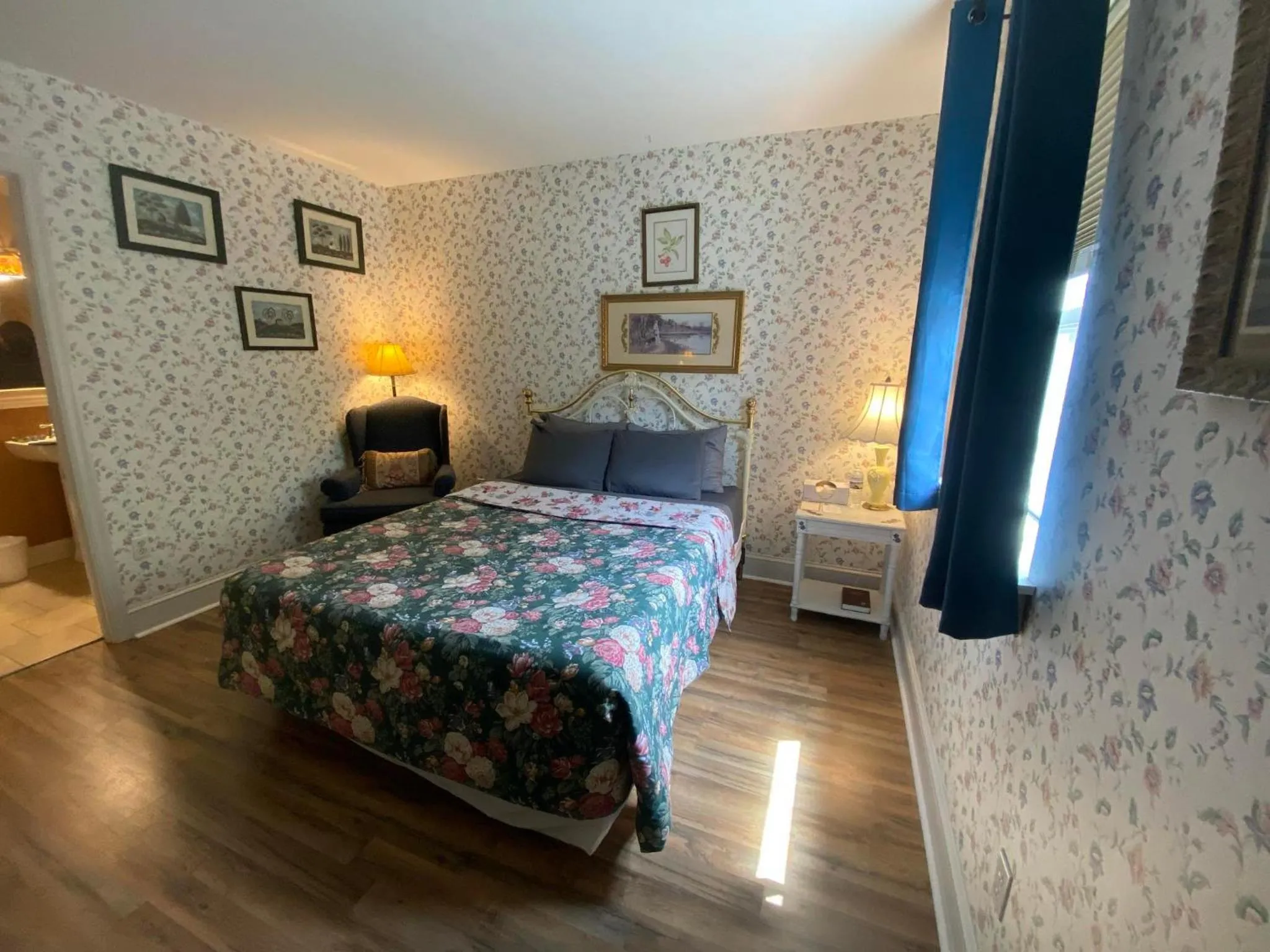 Bed in Greystone Manor Bed & Breakfast