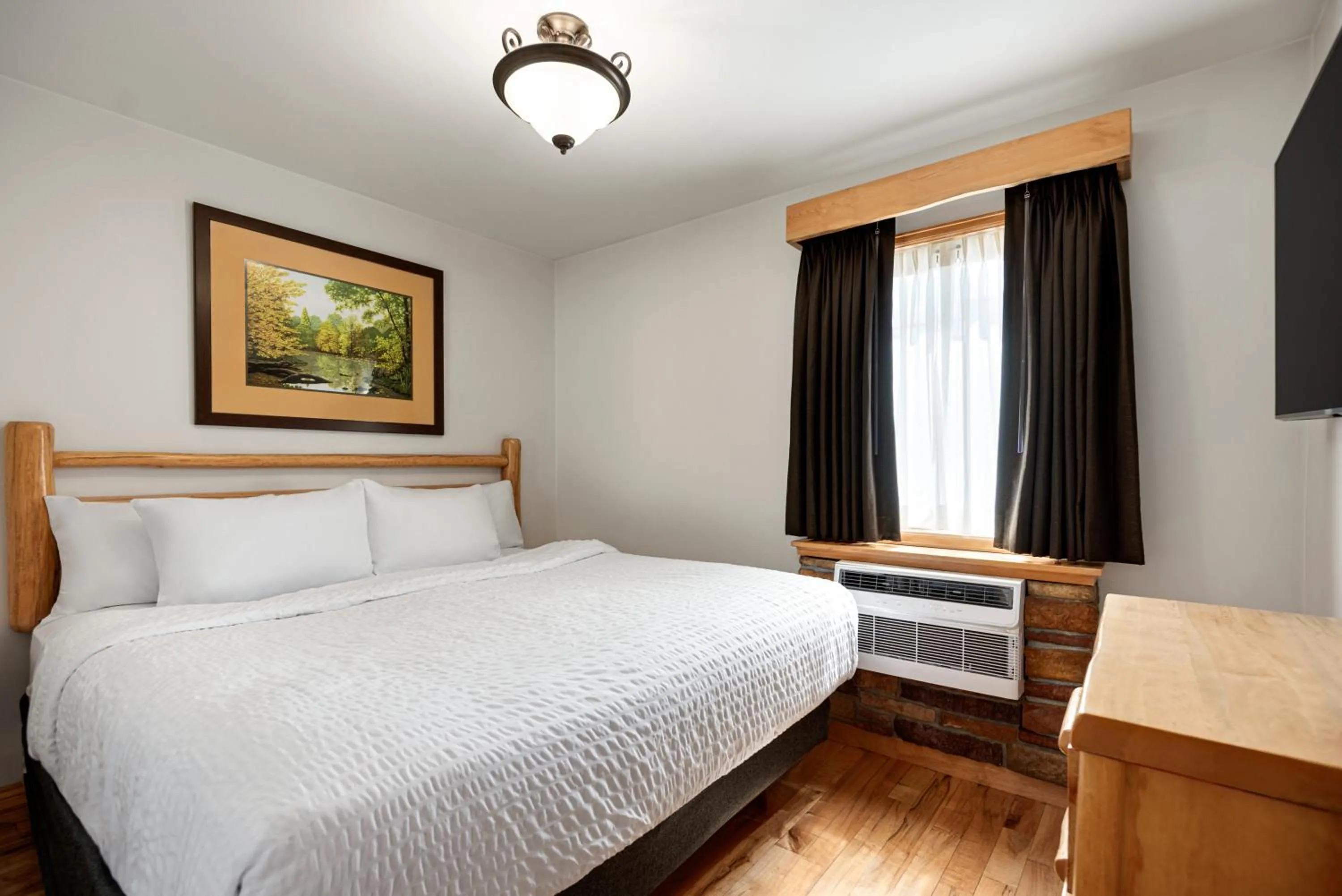 Bedroom, Bed in Nordic Lodge