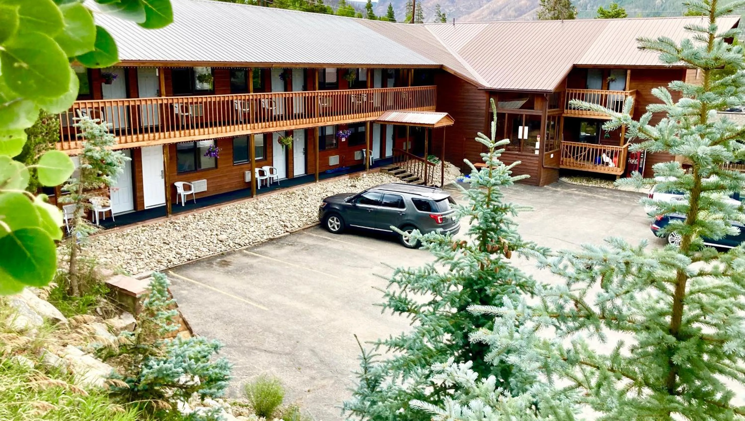 Property building in Big Horn Lodge