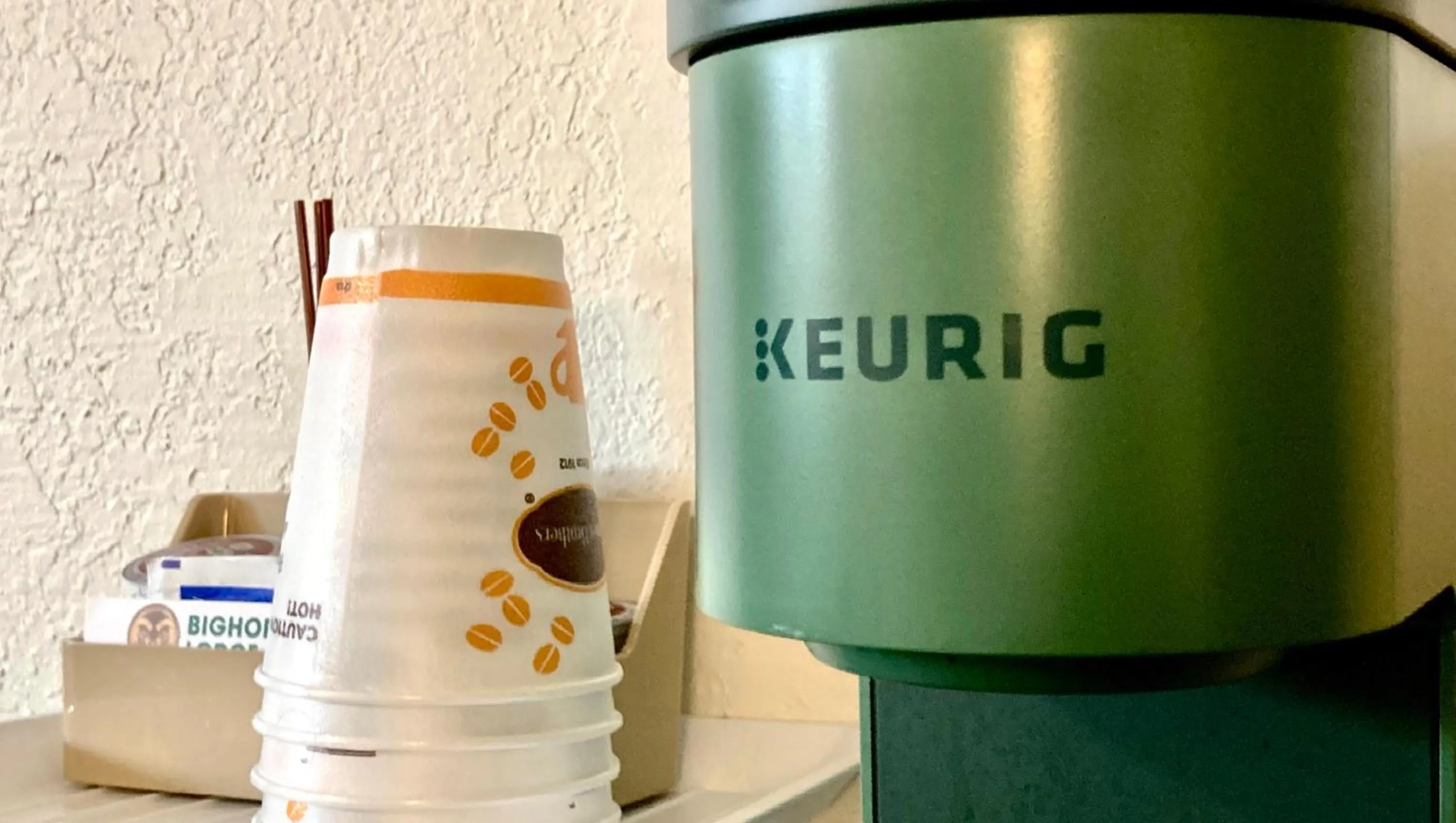 Coffee/tea facilities in Big Horn Lodge