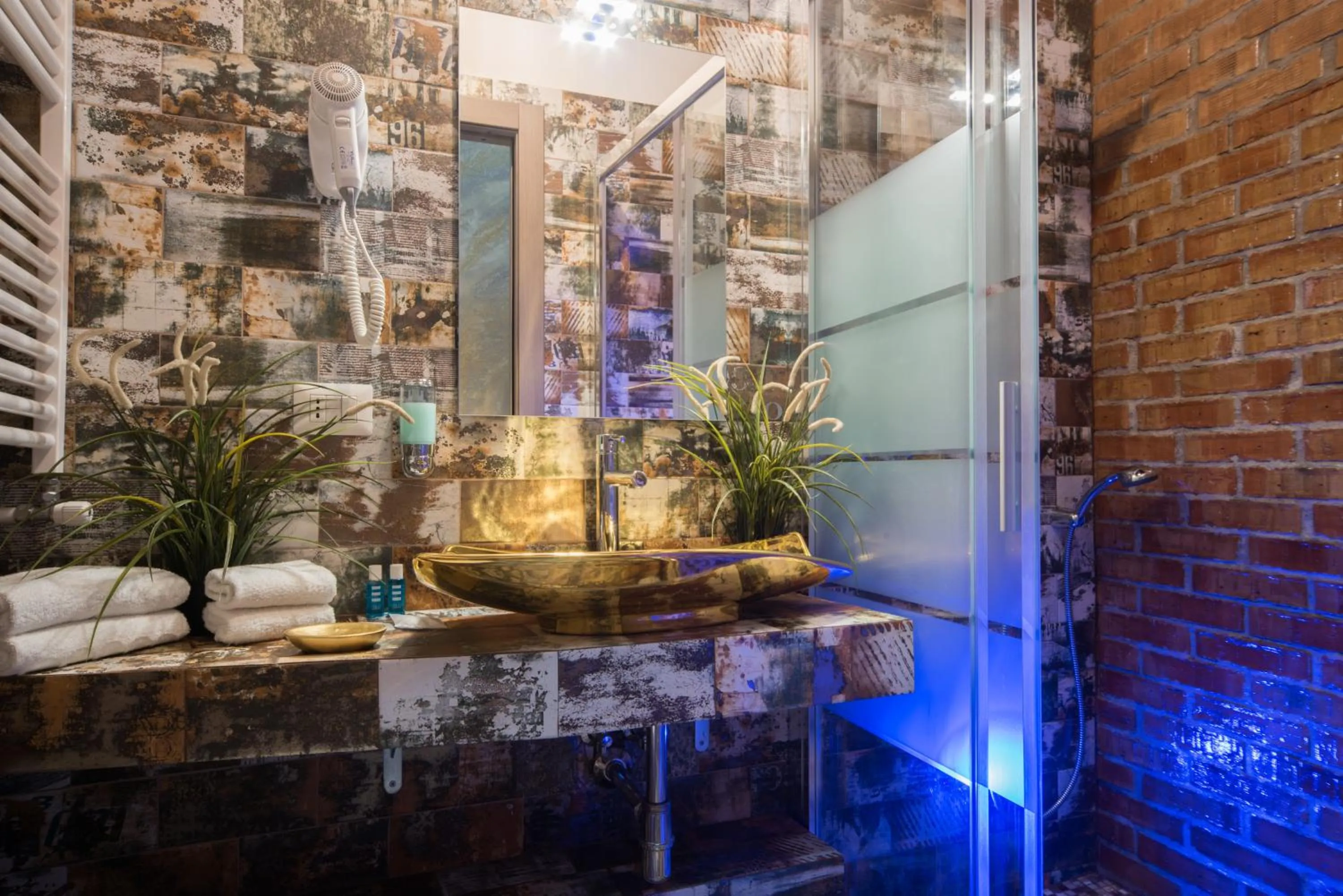 Shower in StarHome Navona