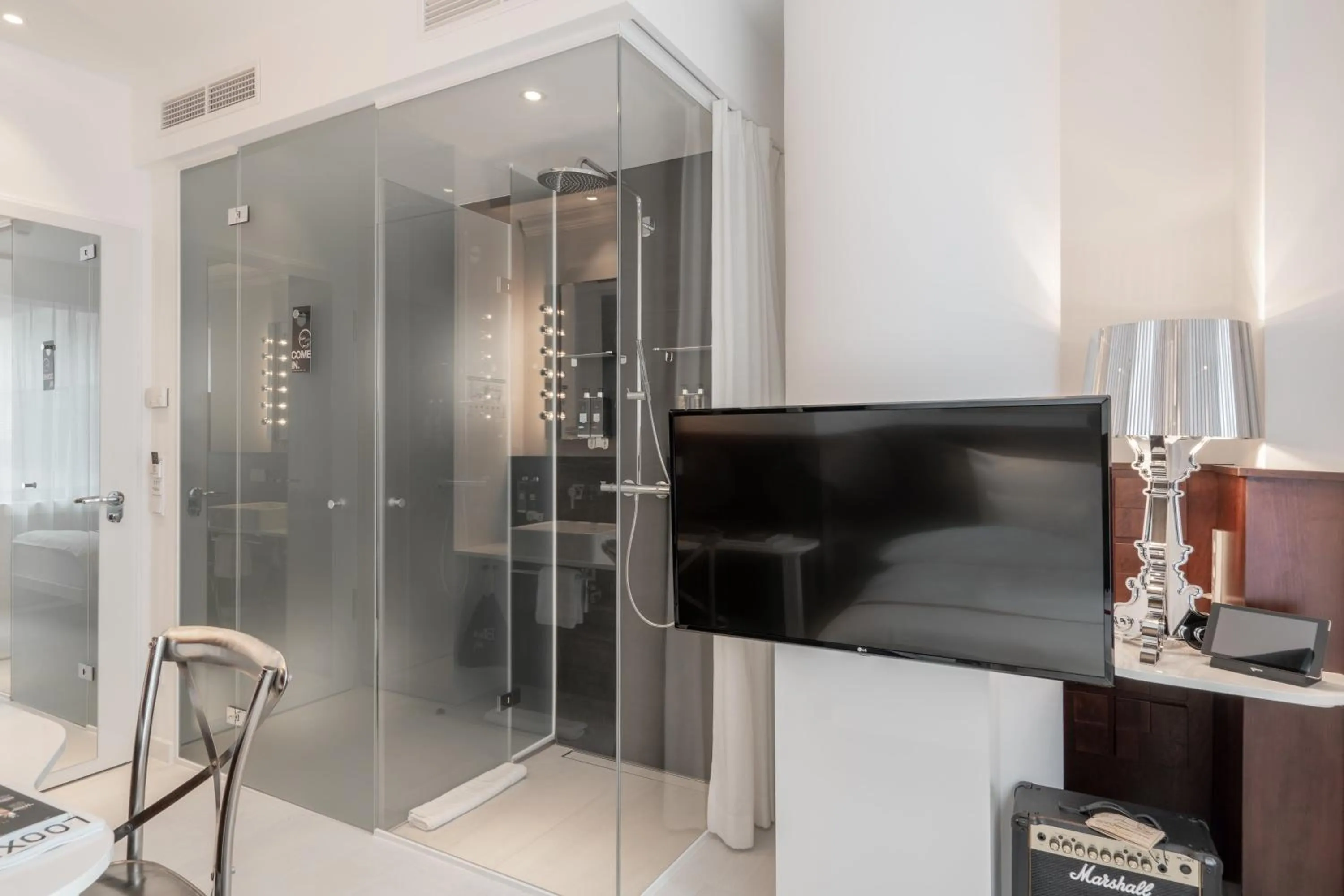 Bathroom in Ruby Coco Hotel Dusseldorf