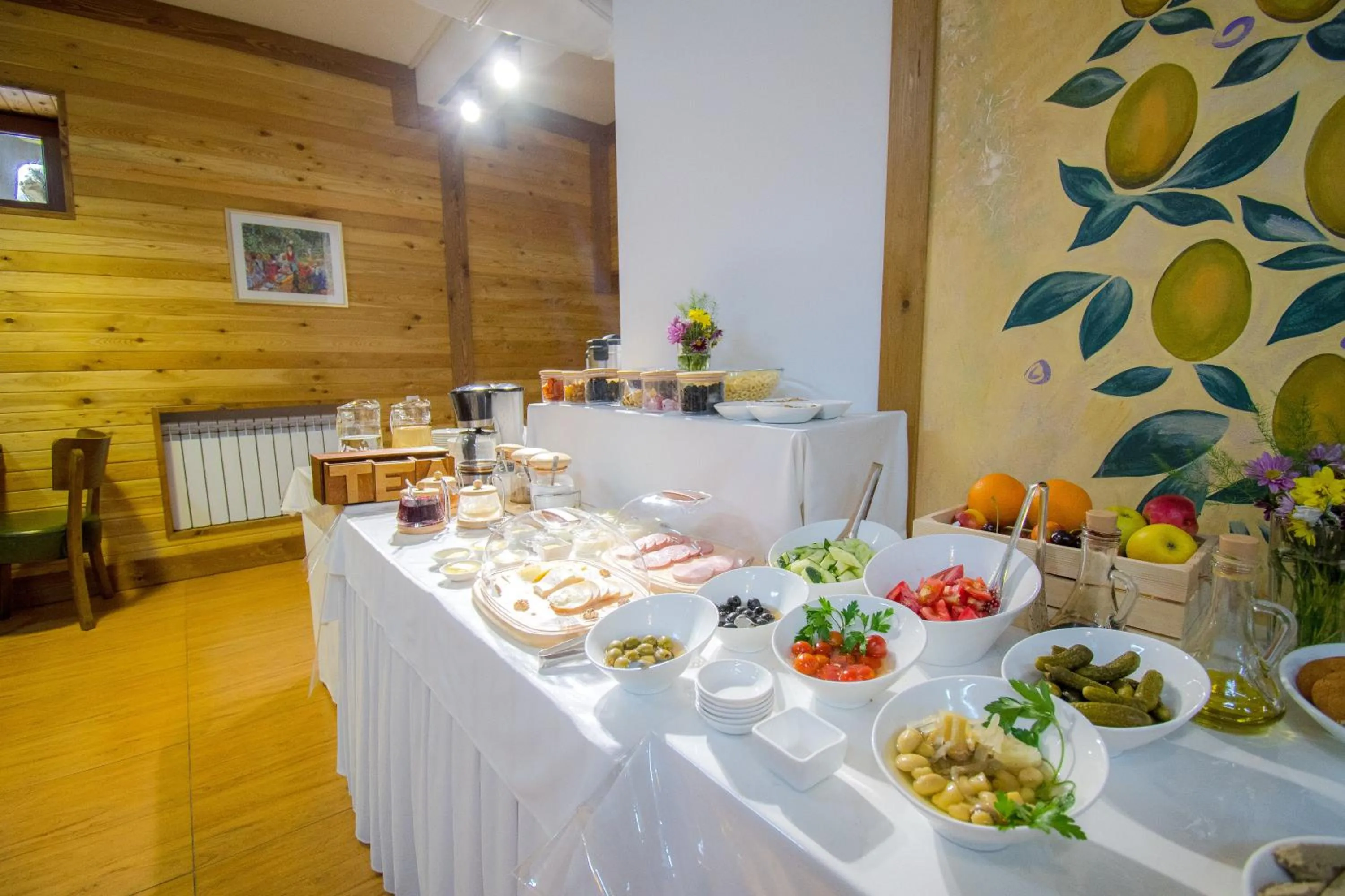 Restaurant/places to eat in Olive Hotel Bishkek