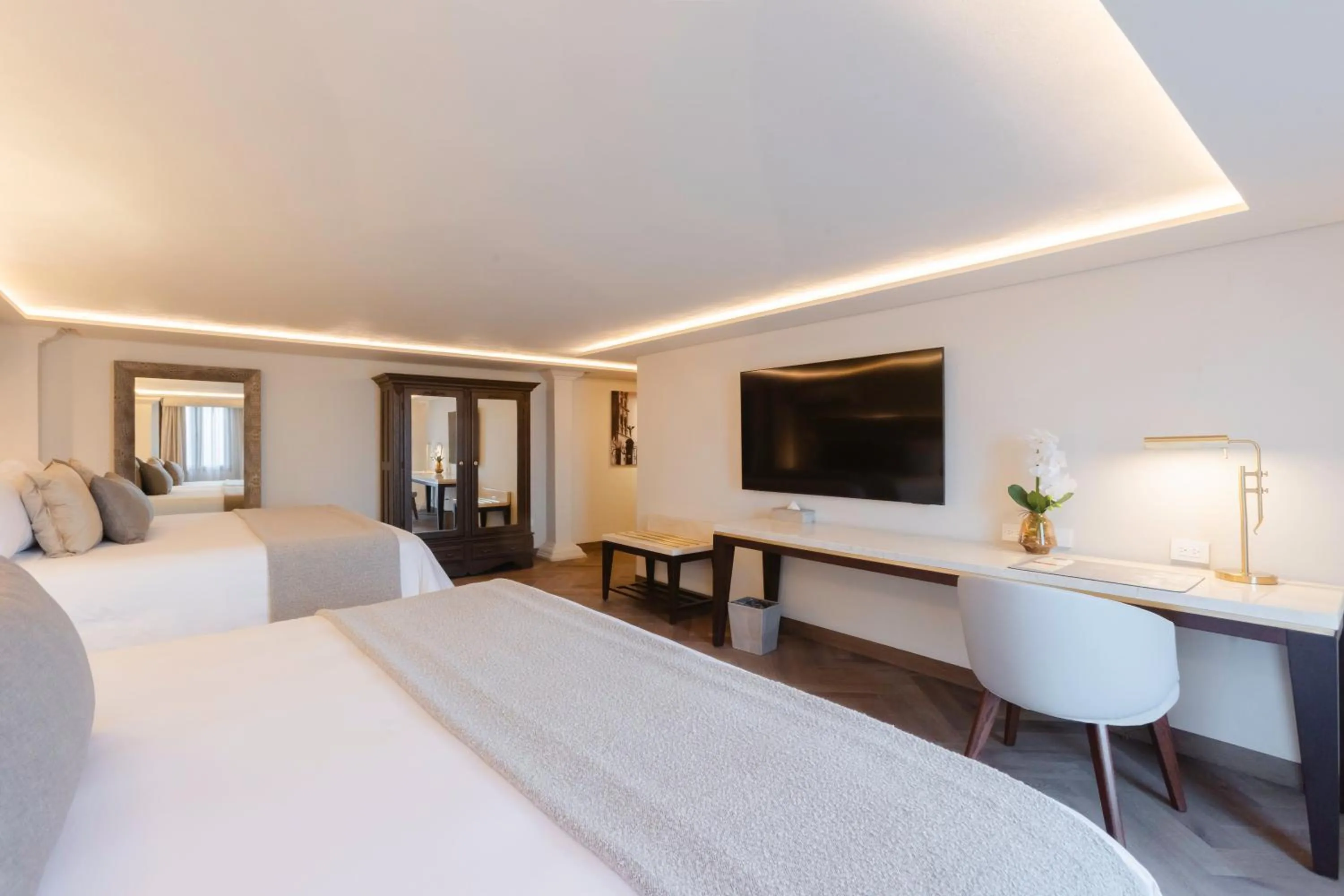 TV and multimedia, Bed in Quinta Real Puebla