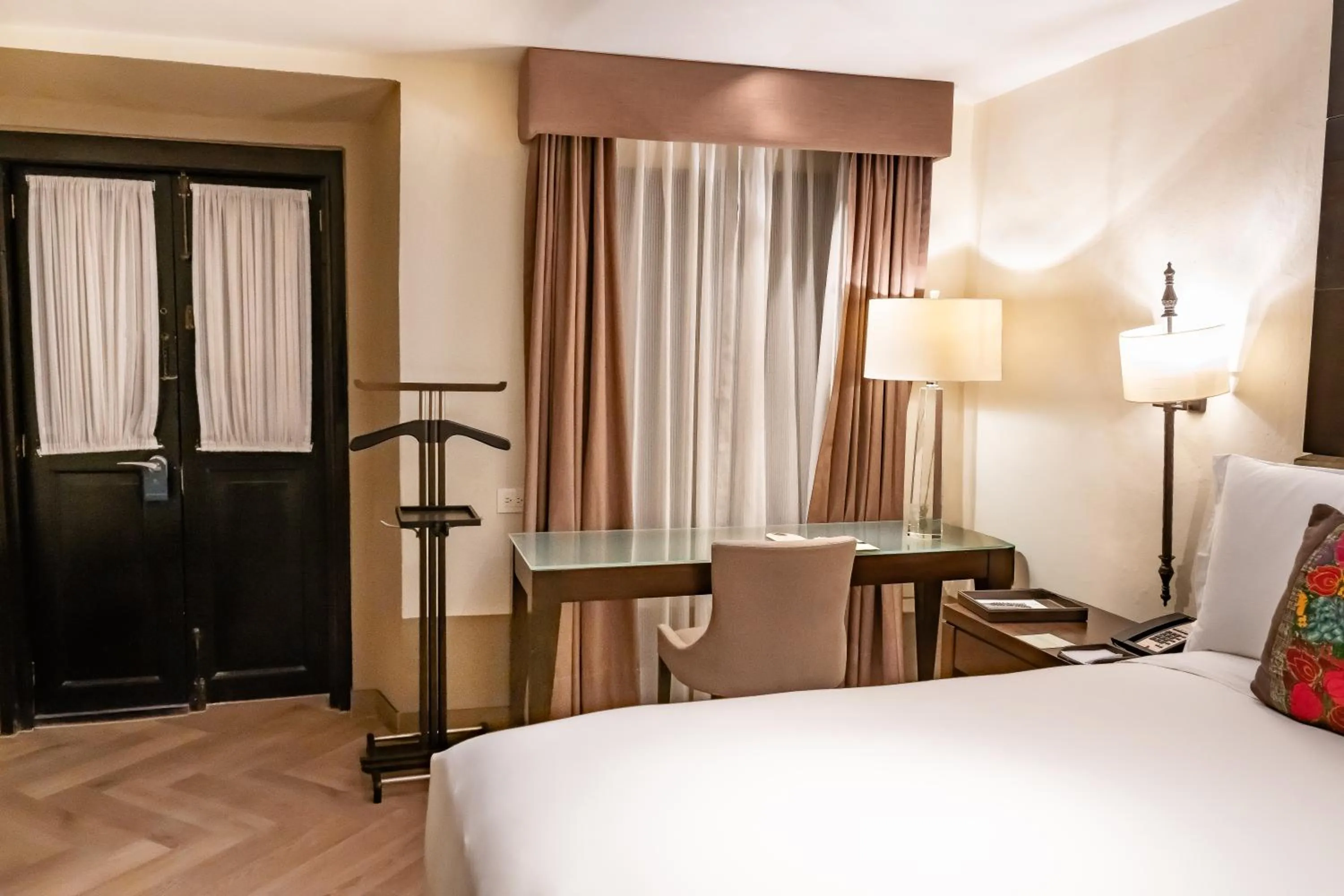 Bedroom, Bed in Quinta Real Puebla