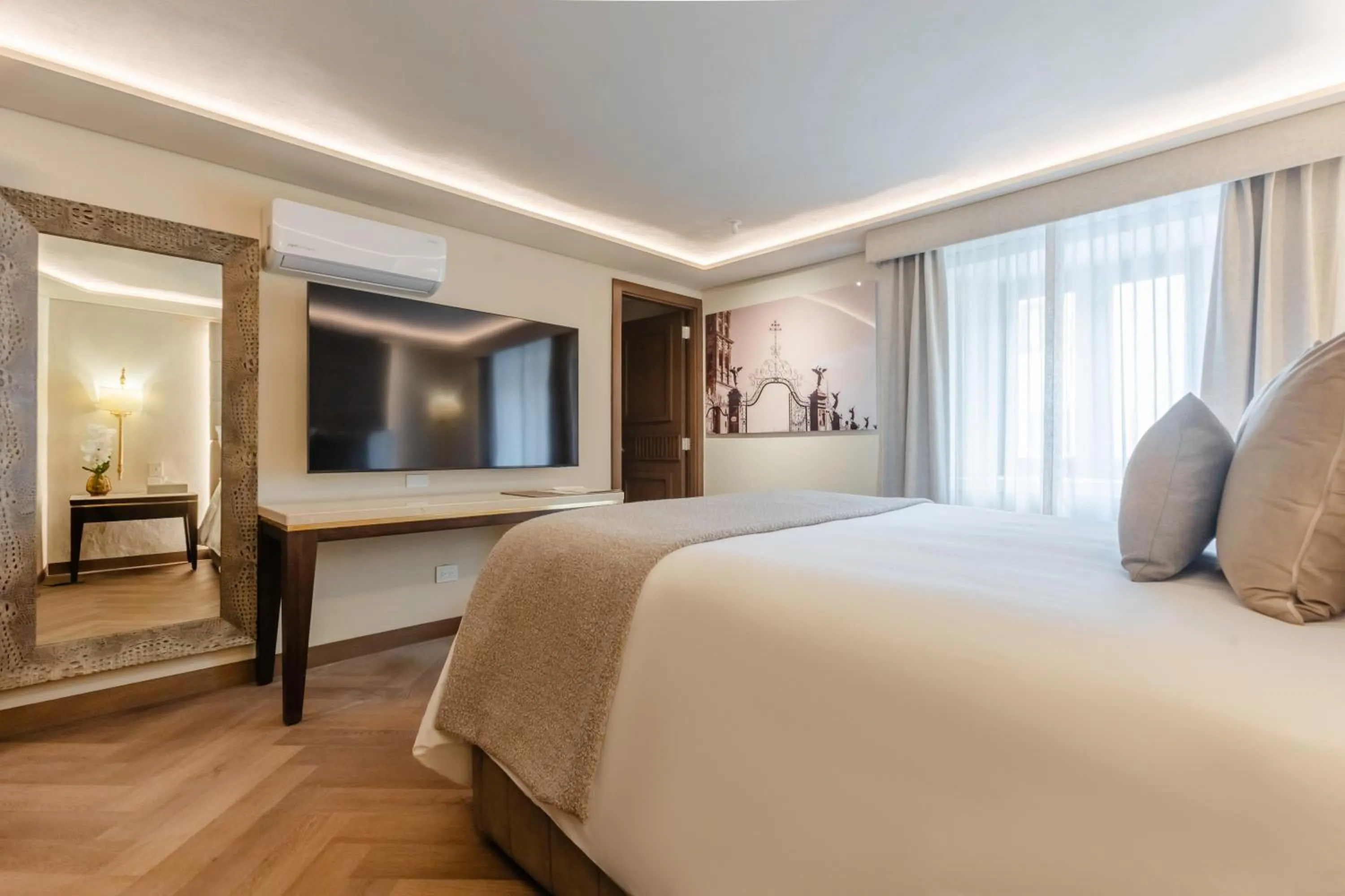 TV and multimedia, Bed in Quinta Real Puebla