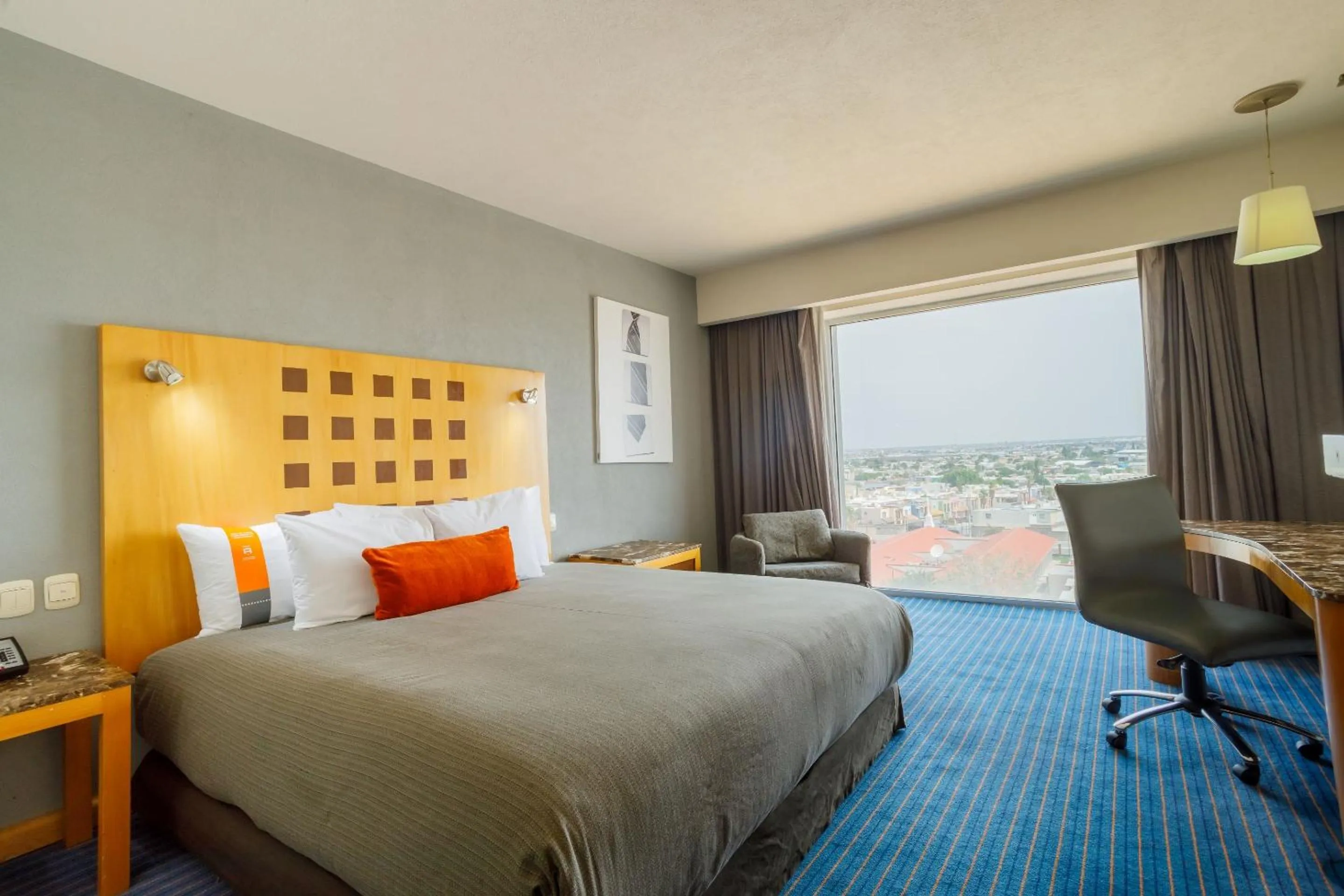 Photo of the whole room in Real Inn Ciudad Juarez by the USA Consulate