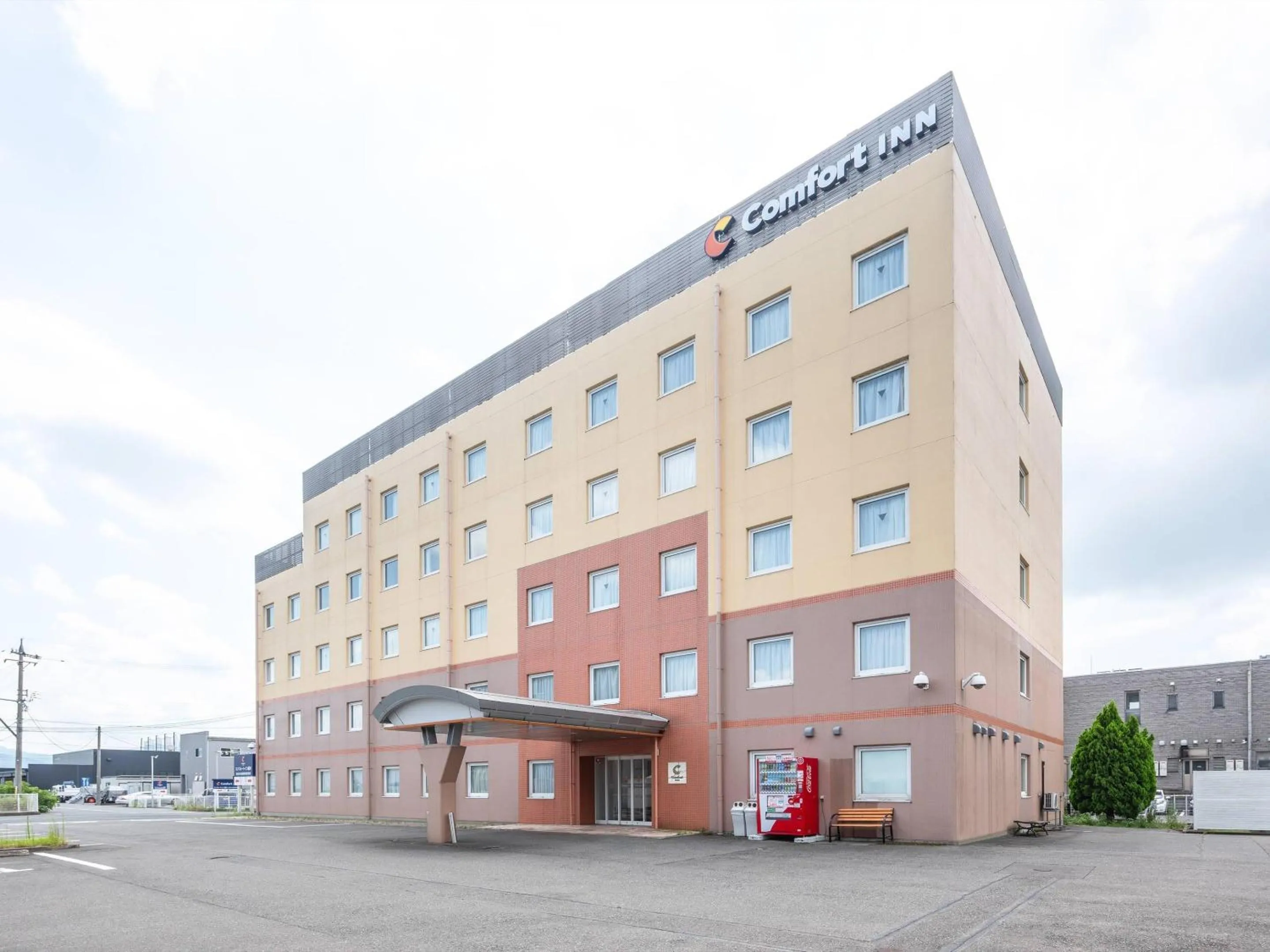 Property building in Comfort Inn Fukui