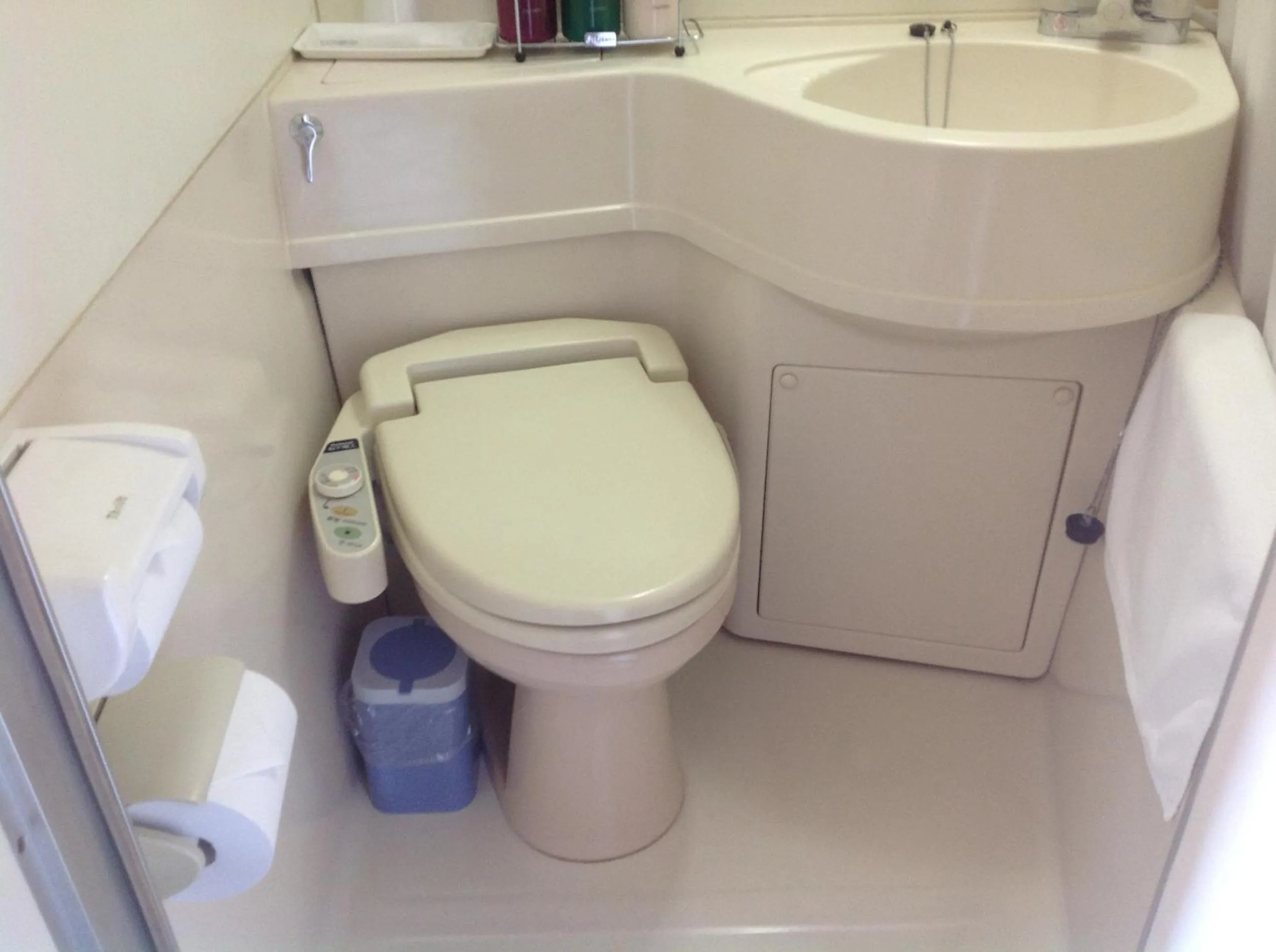 Toilet in Hotel Abest Osu Kannon Ekimae Hane no Yu