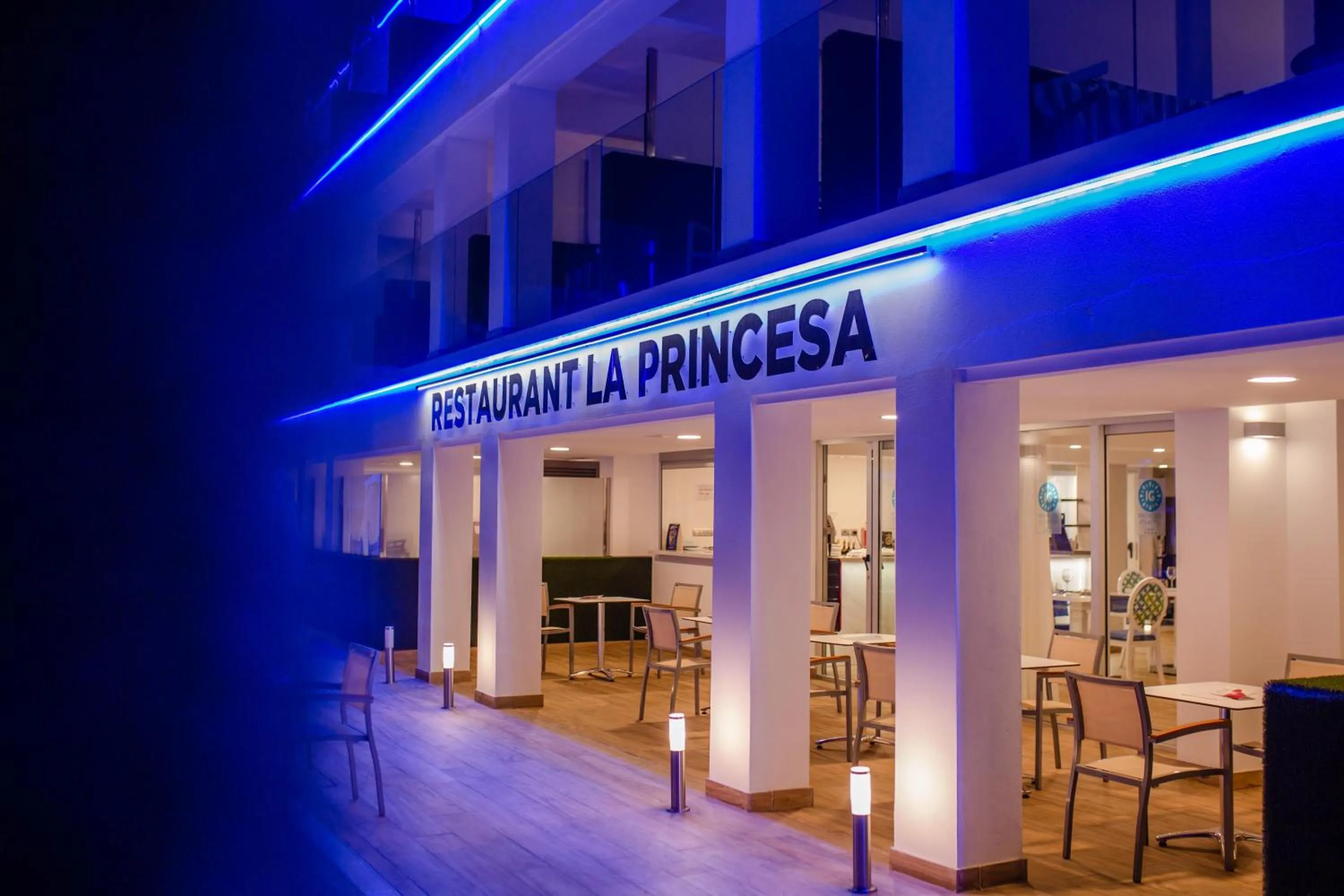 Restaurant/places to eat in IG Nachosol Atlantic & Yaizasol by Servatur - Adults Only