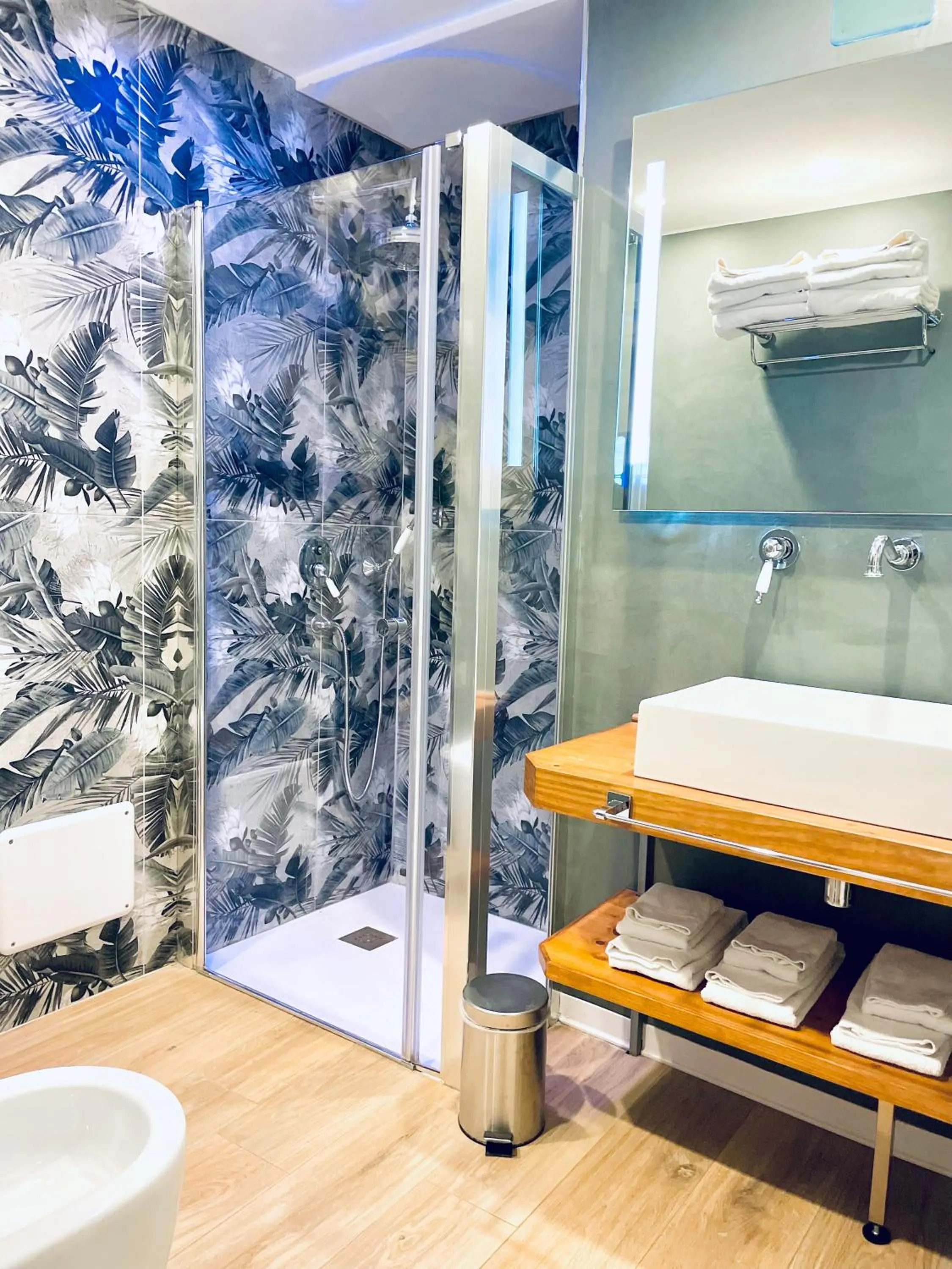 Bathroom in Bellaroto Suite & SPA