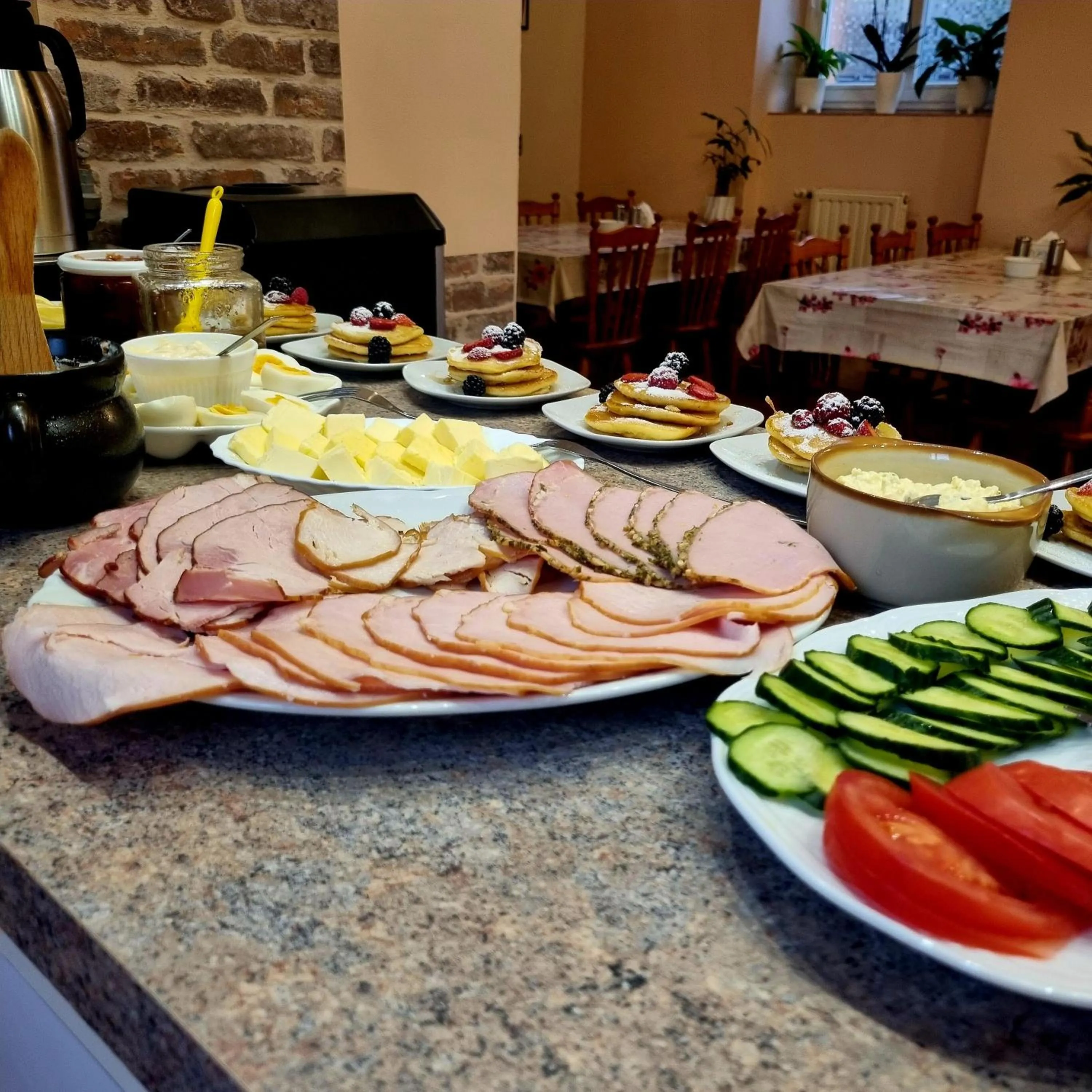 Buffet breakfast in Dom Brama Mazur