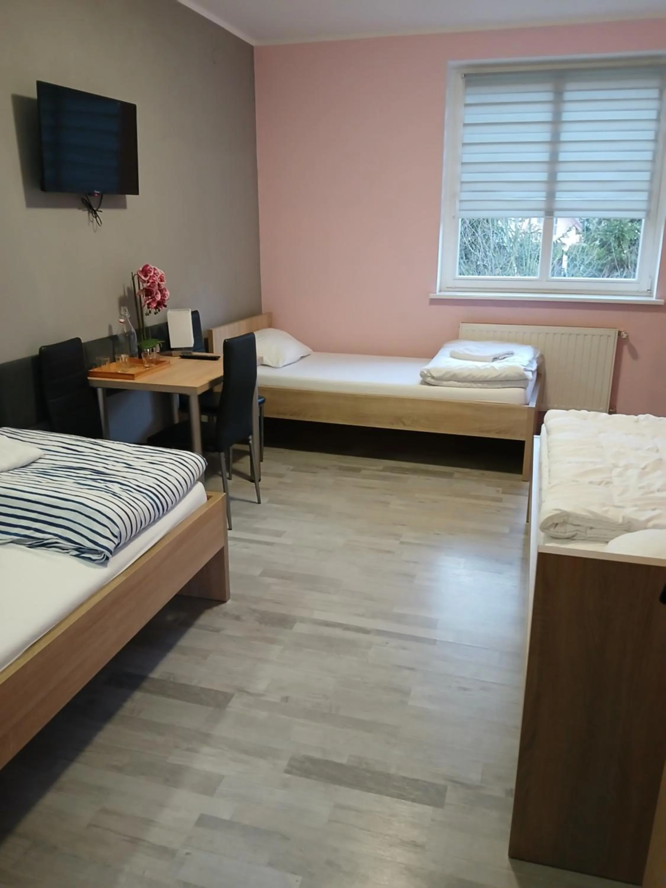 Triple Room with Private Bathroom - single occupancy in Dom Brama Mazur