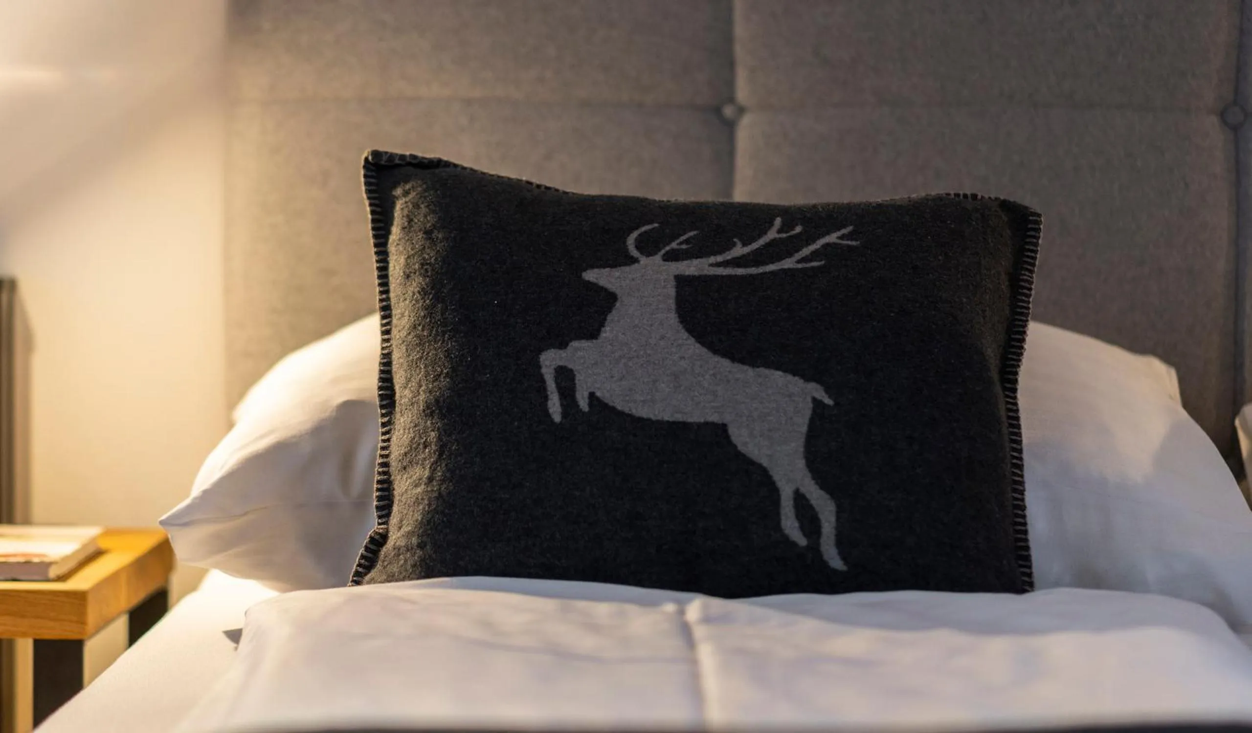 Bed in Hotel Residenz Hochalm - SKI IN -SKI OUT