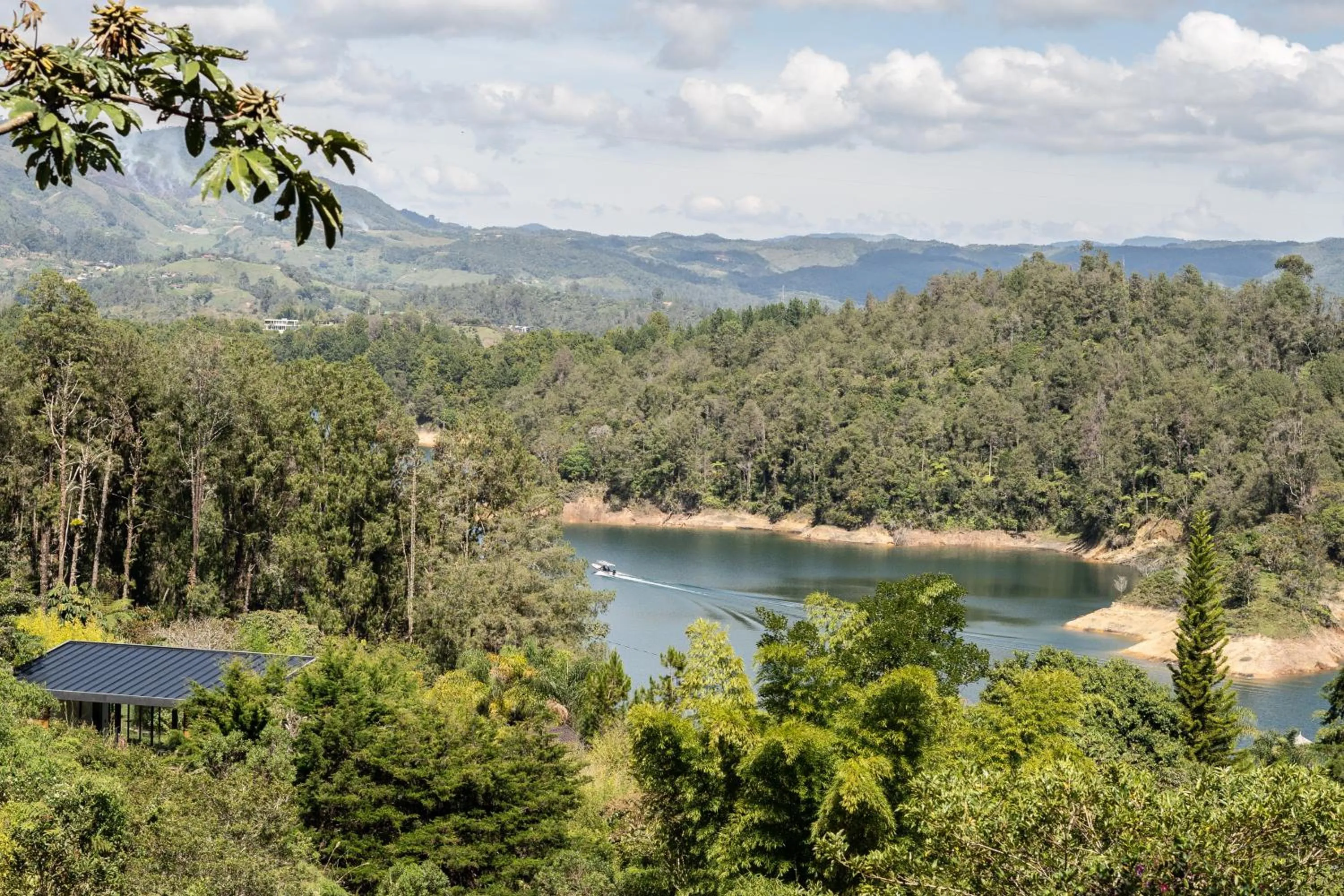 Lake view in Levit Glamping - Hotel Guatapé Peñol