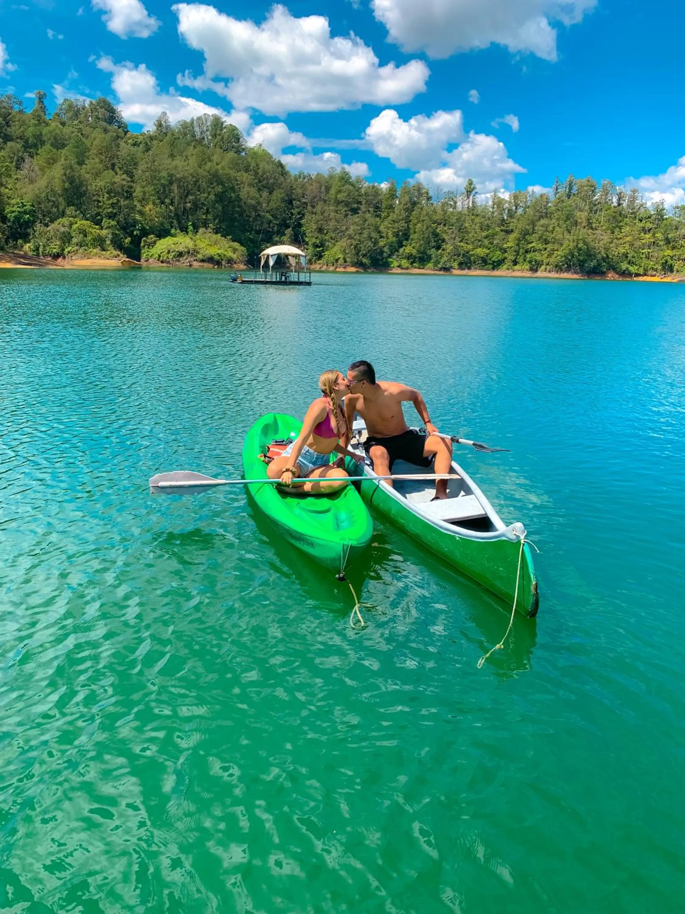 Canoeing in Levit Glamping - Hotel Guatapé Peñol