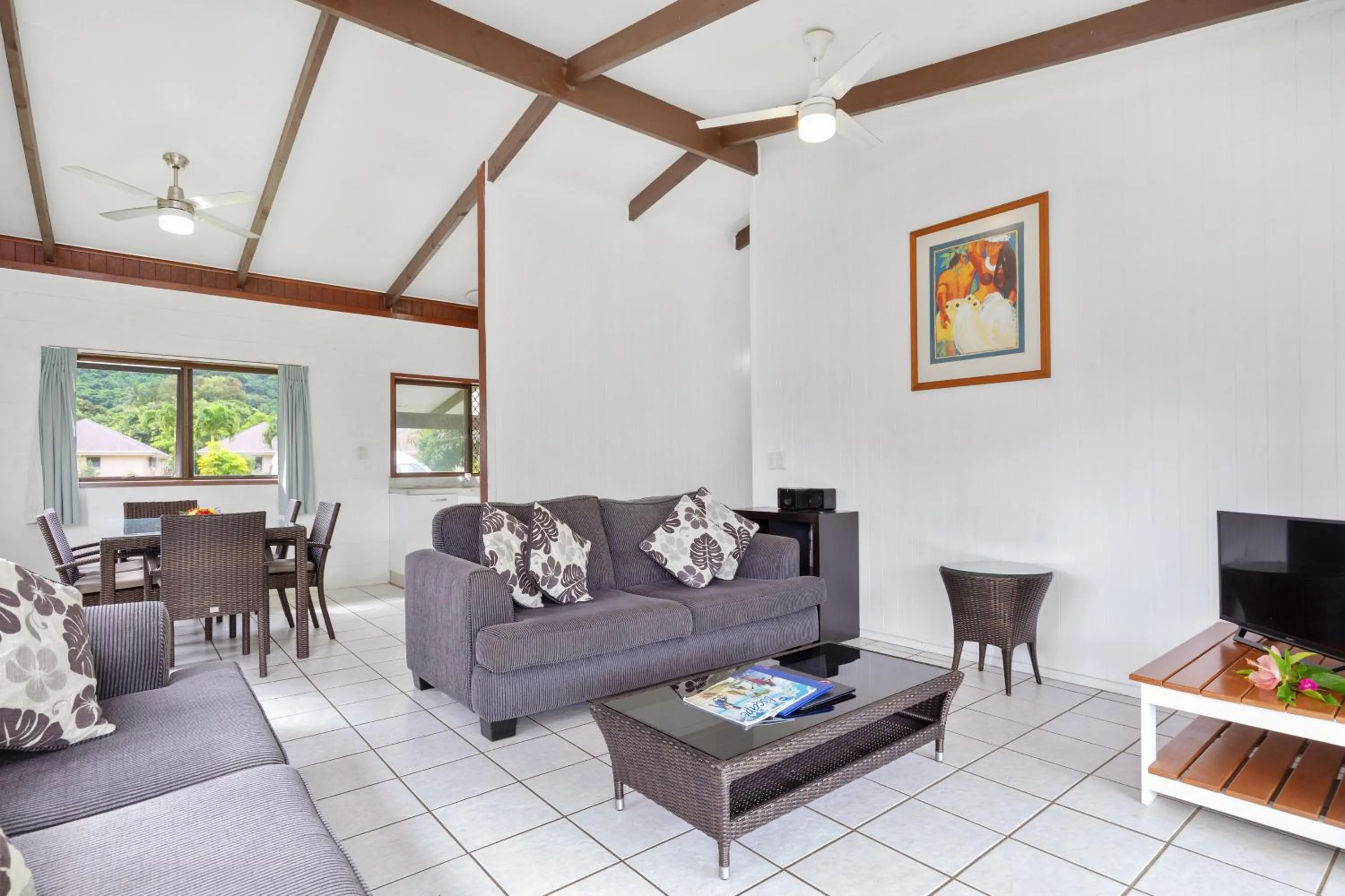 Living room in Palm Grove