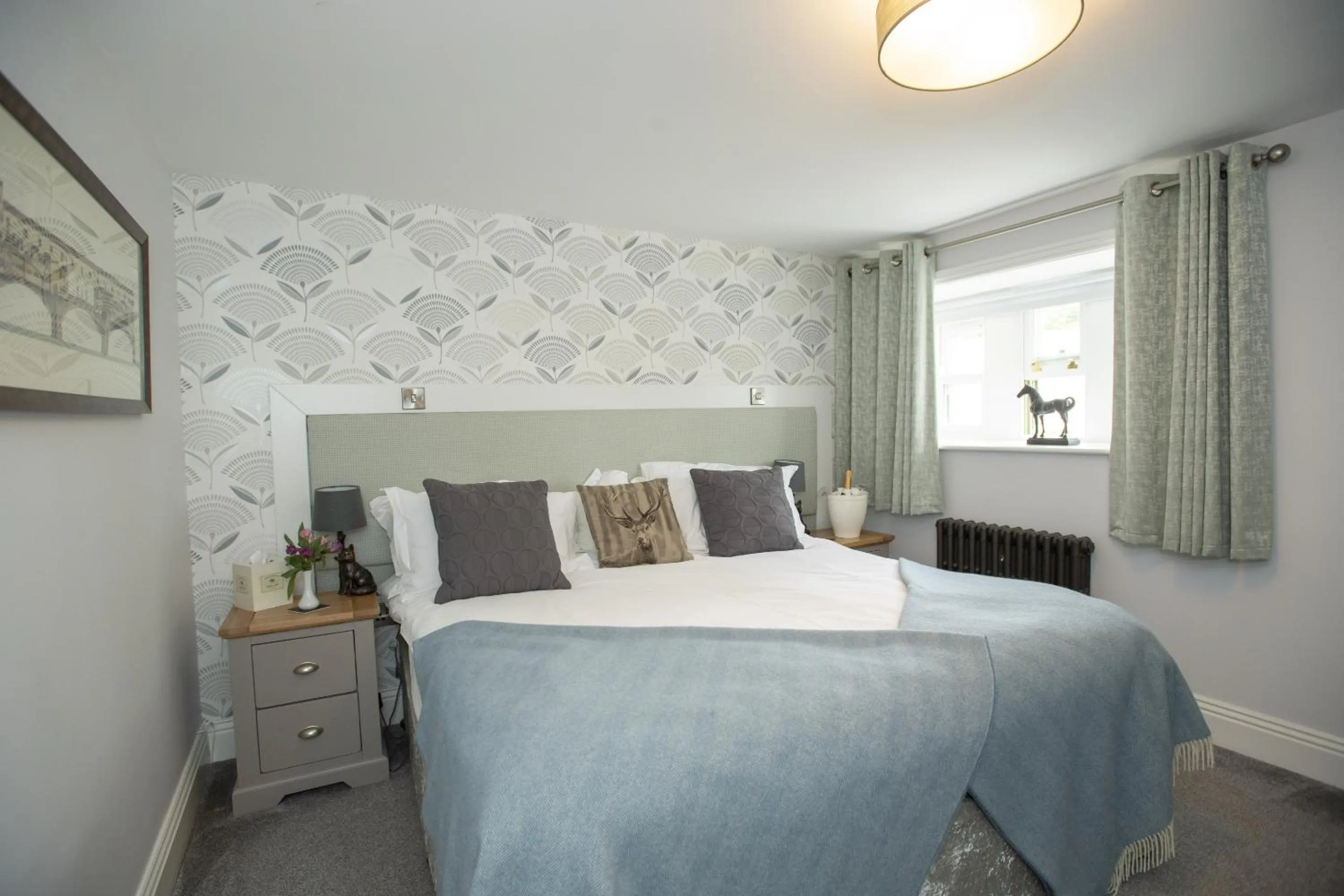 Bedroom, Bed in Timble Inn