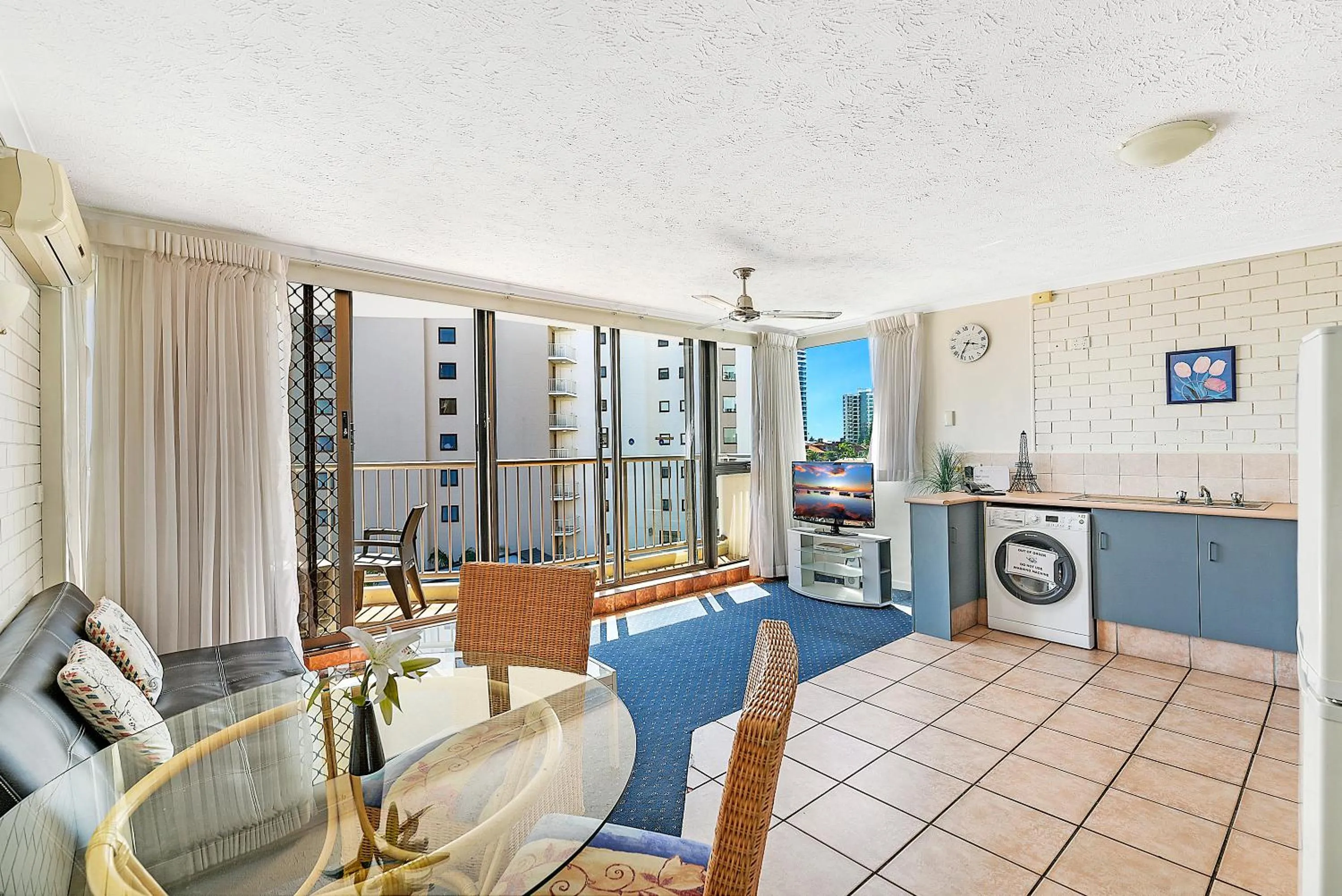 Broadbeach Travel Inn Apartments