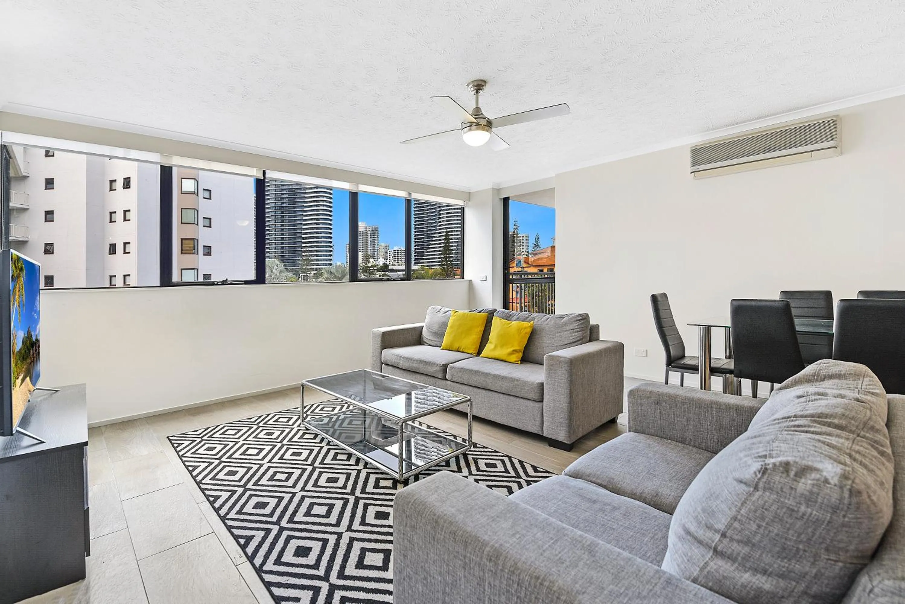 Broadbeach Travel Inn Apartments