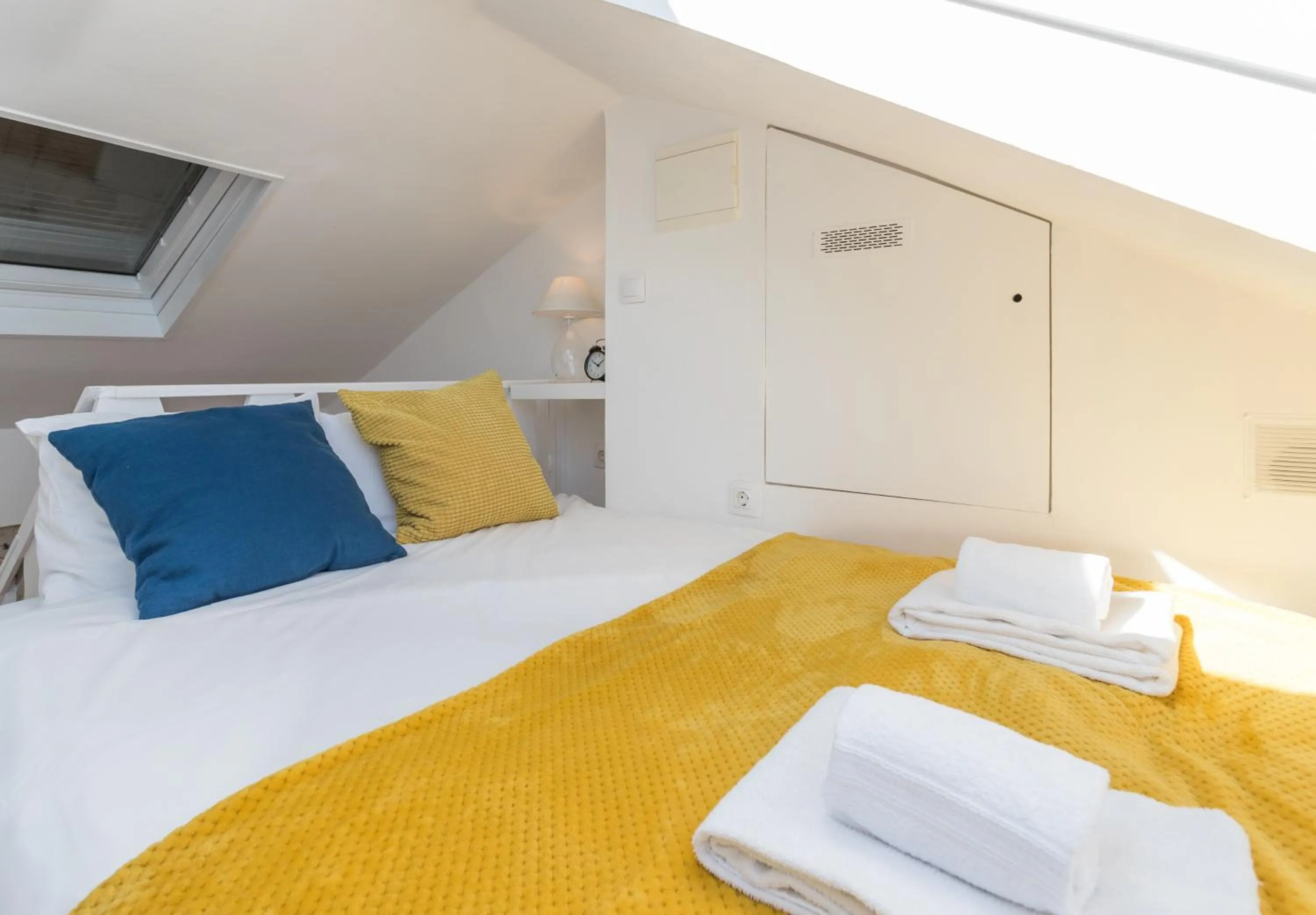 Bedroom, Bed in Alfama Loft Studio Loft Apartment w/ River View - by LU Holidays