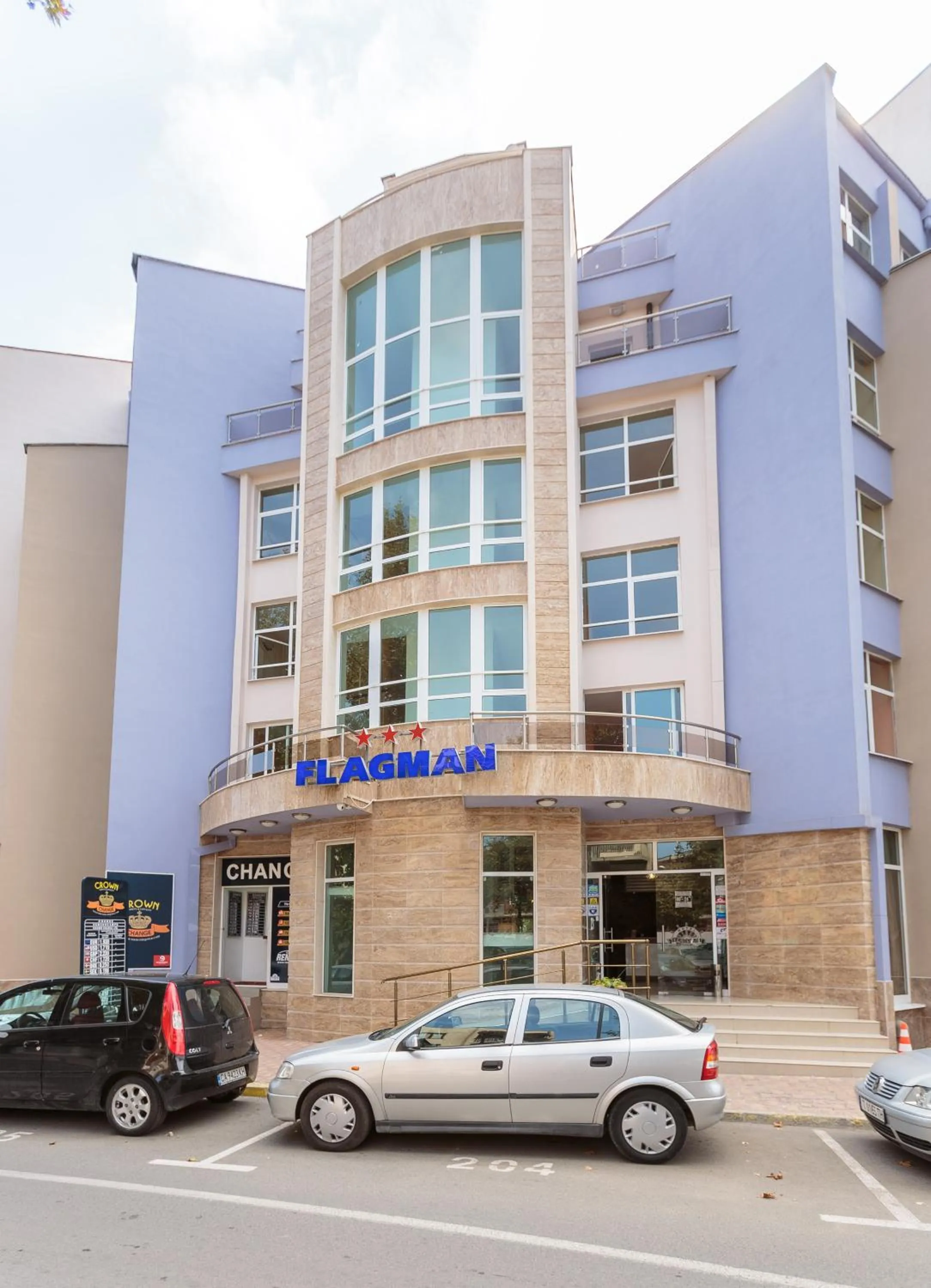 Facade/entrance in Flagman Hotel