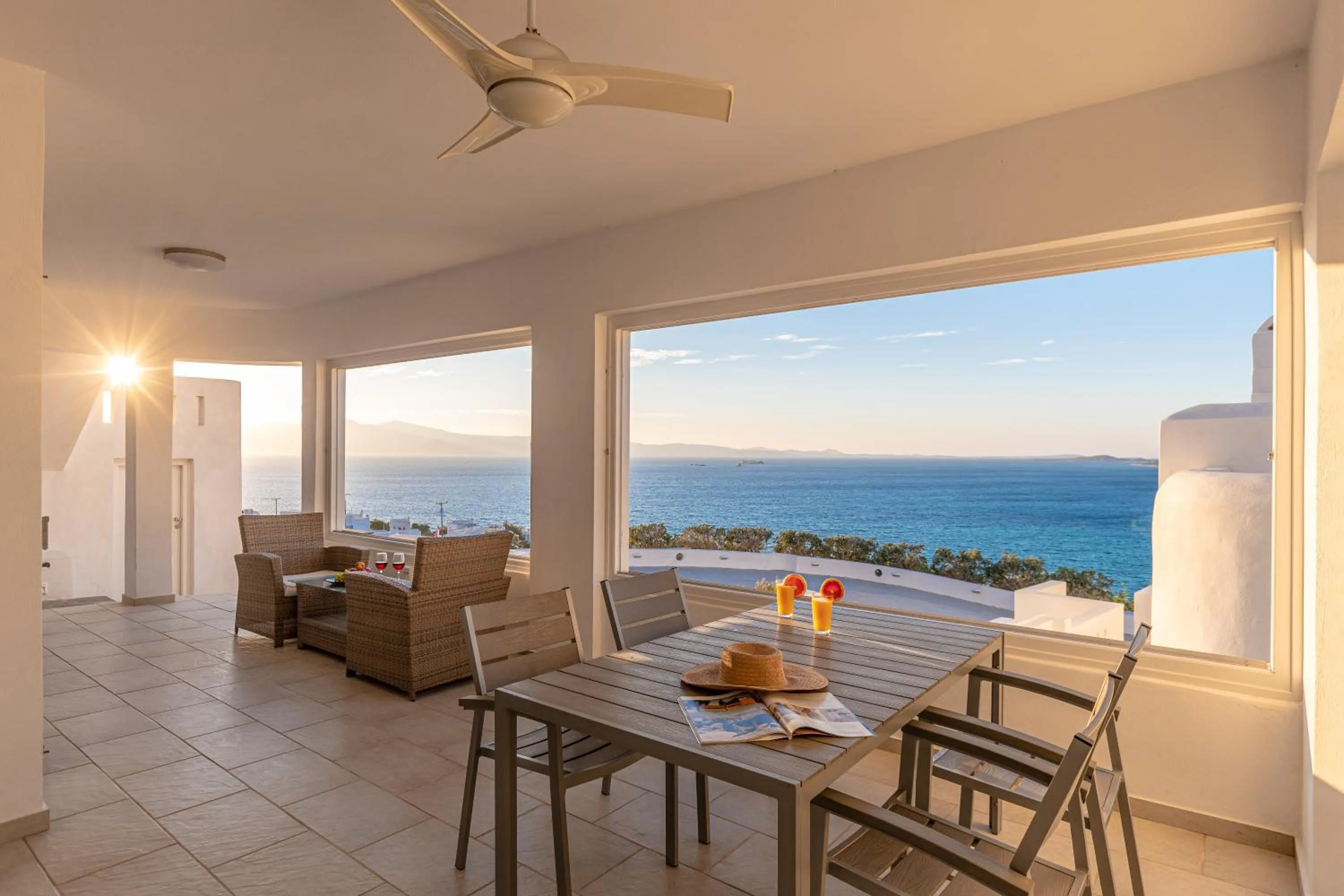 Area and facilities in Apricot and Sea Luxury Villas