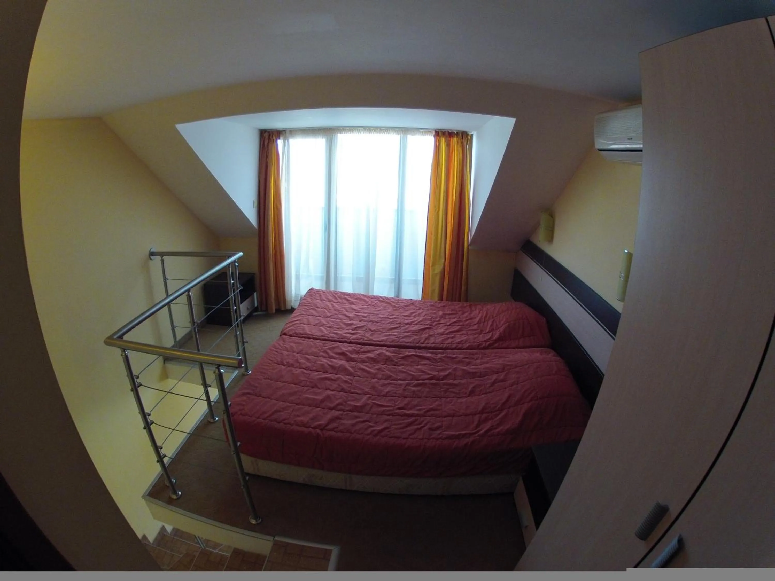 Photo of the whole room, Bed in Hotel Apolis