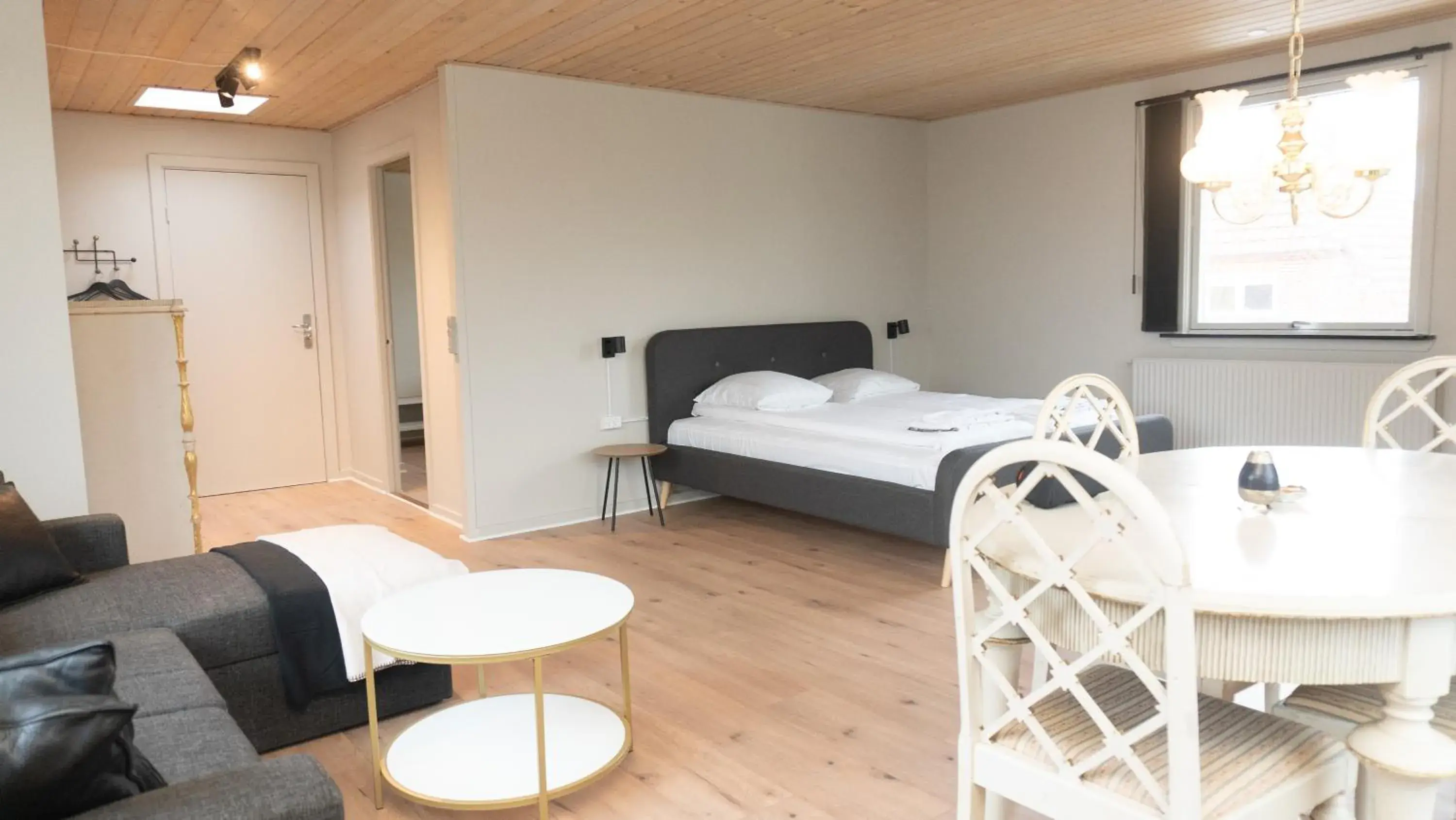 Junior Suite with Balcony - single occupancy in Hotel Smedegaarden Junior Suite with Balcony - single occupancy in Hotel Smedegaarden