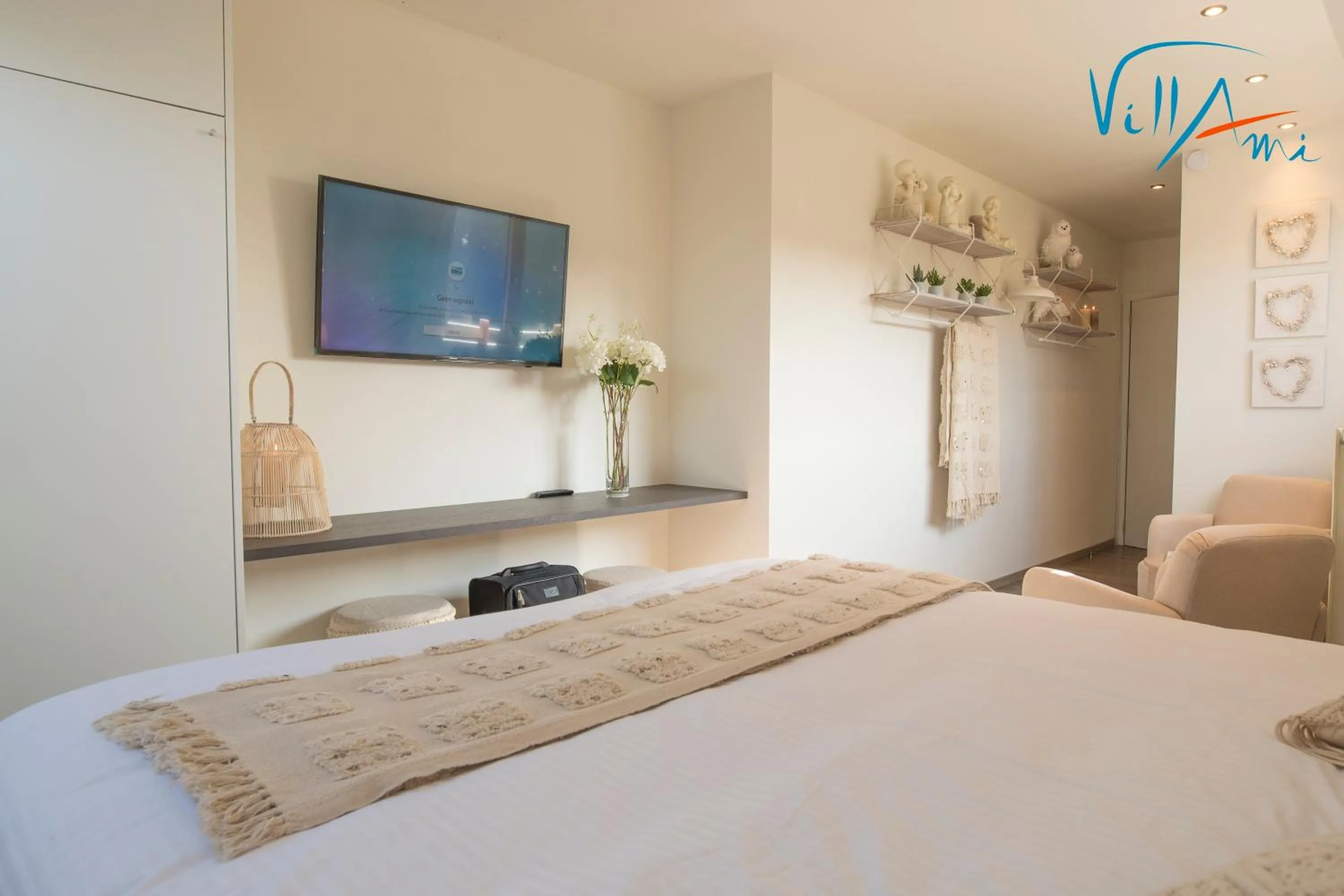 Decorative detail, Bed in Villami