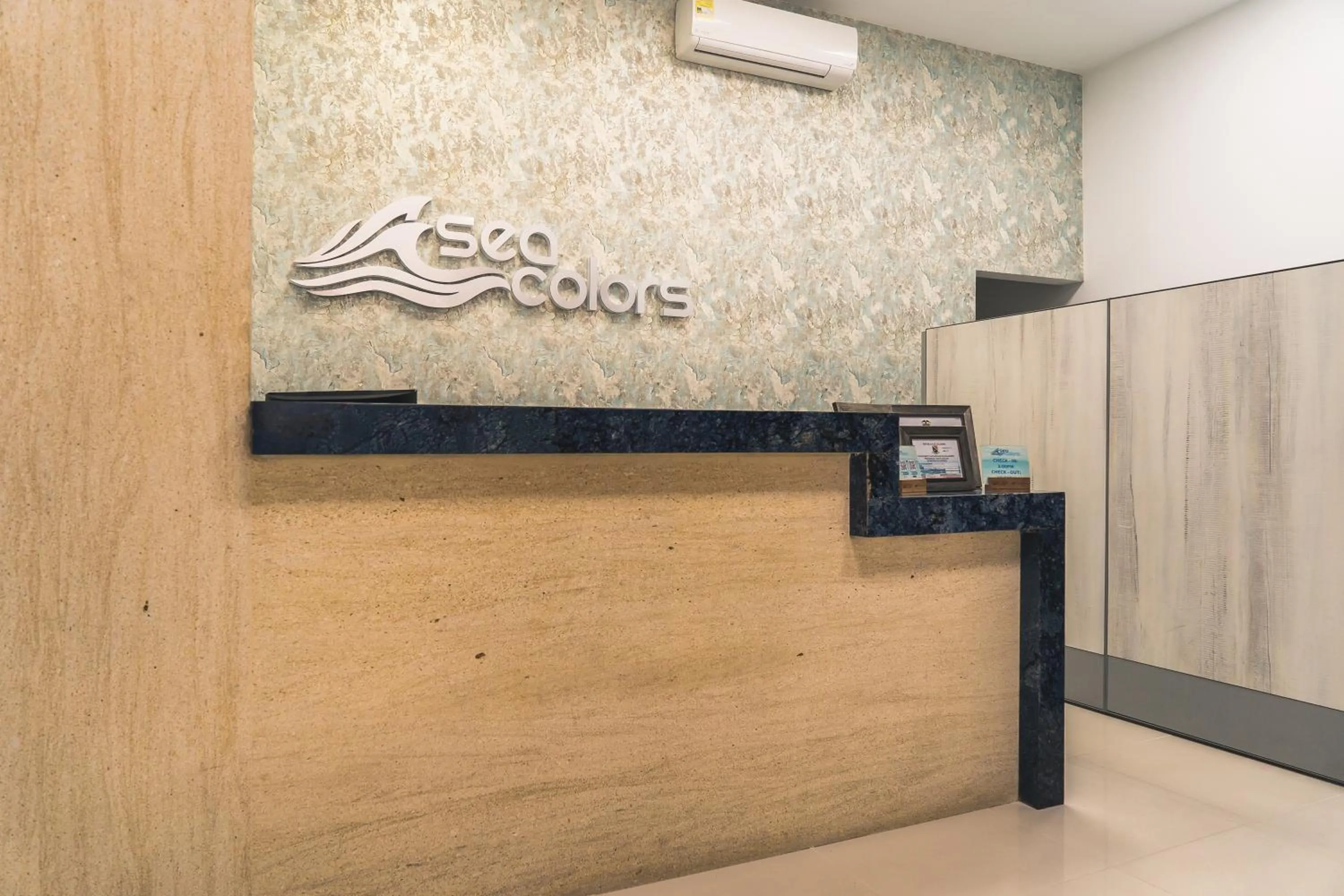 Lobby or reception in Sea Colors Hotel