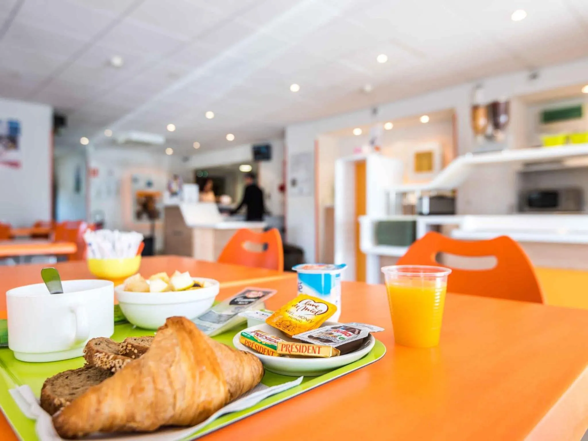 Breakfast in ibis budget Amberieu en Bugey/Chateau Gaillard A42