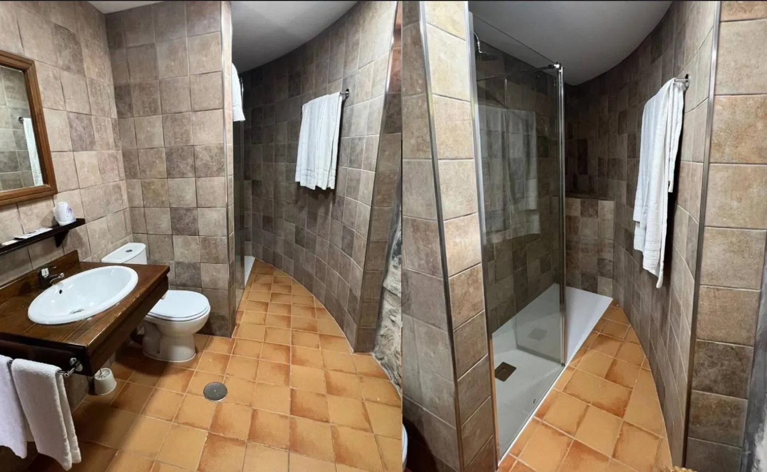 Bathroom in Hotel Selwo Lodge - Animal Park Tickets Included