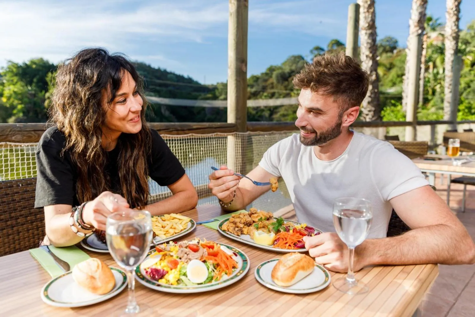 Restaurant/places to eat in Hotel Selwo Lodge - Animal Park Tickets Included