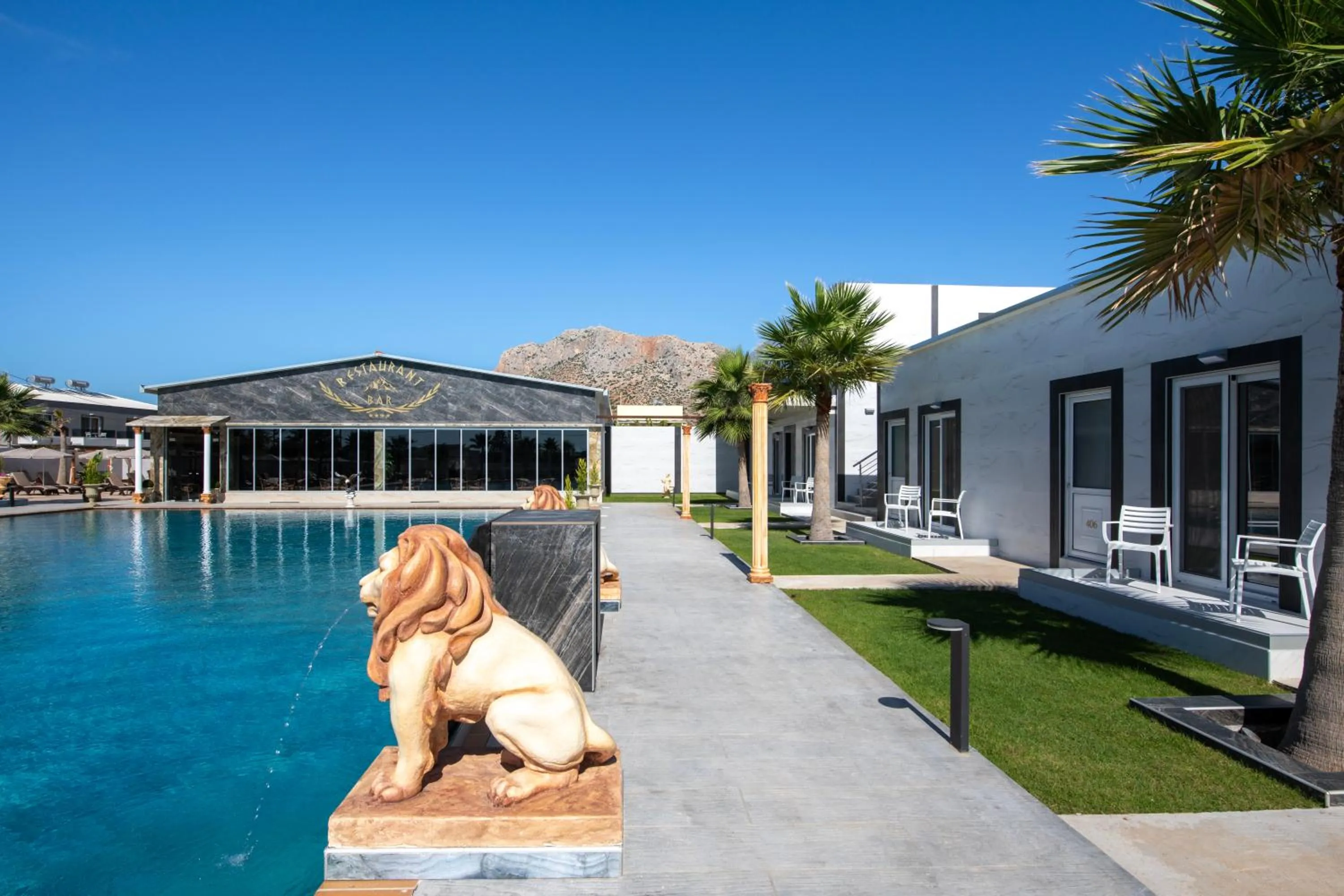 Garden view in Paradice Hotel Luxury Suites-Near zorbas Beach-FREE Breakfast