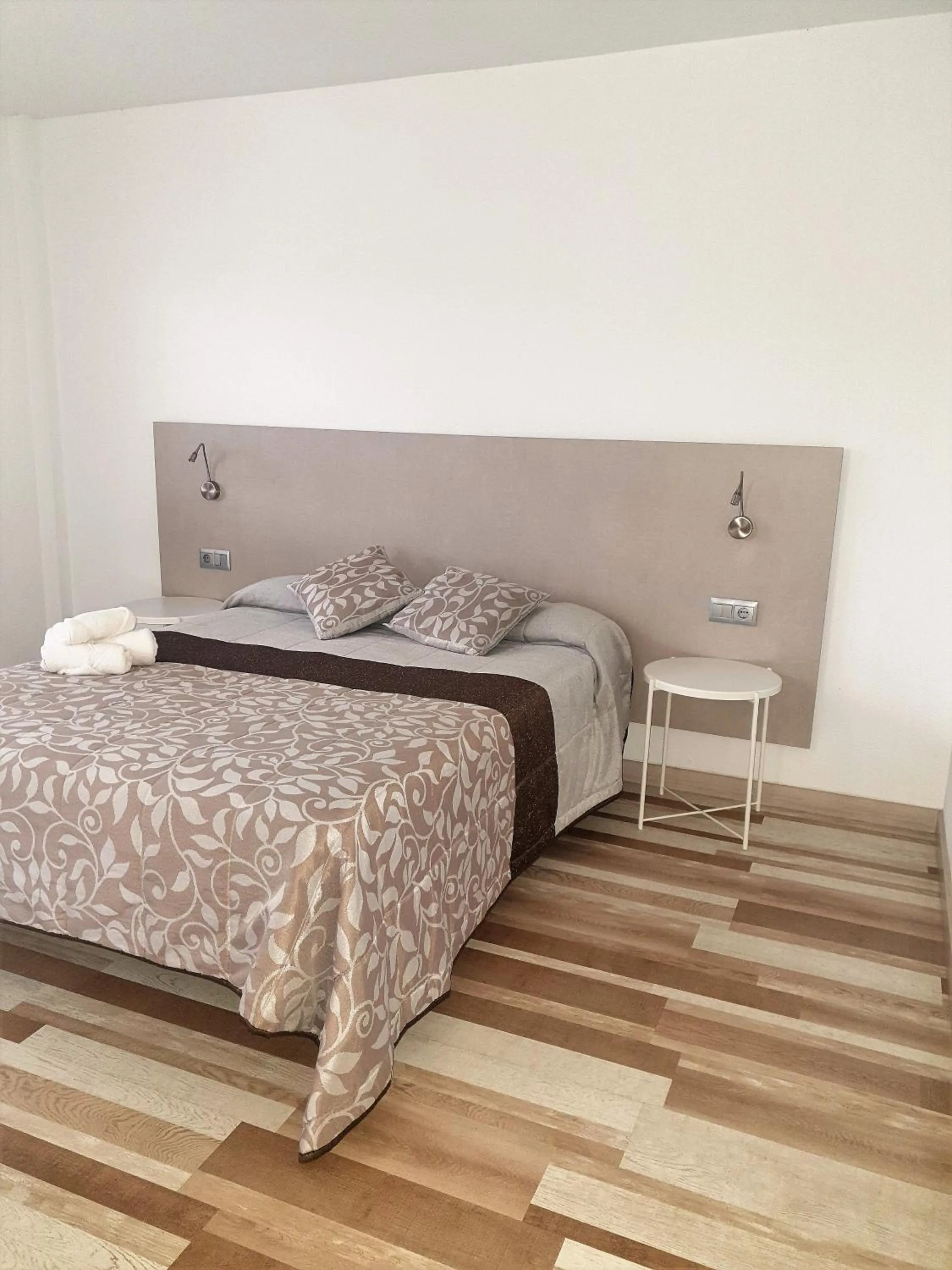 Bed in Hotel Area Serrano