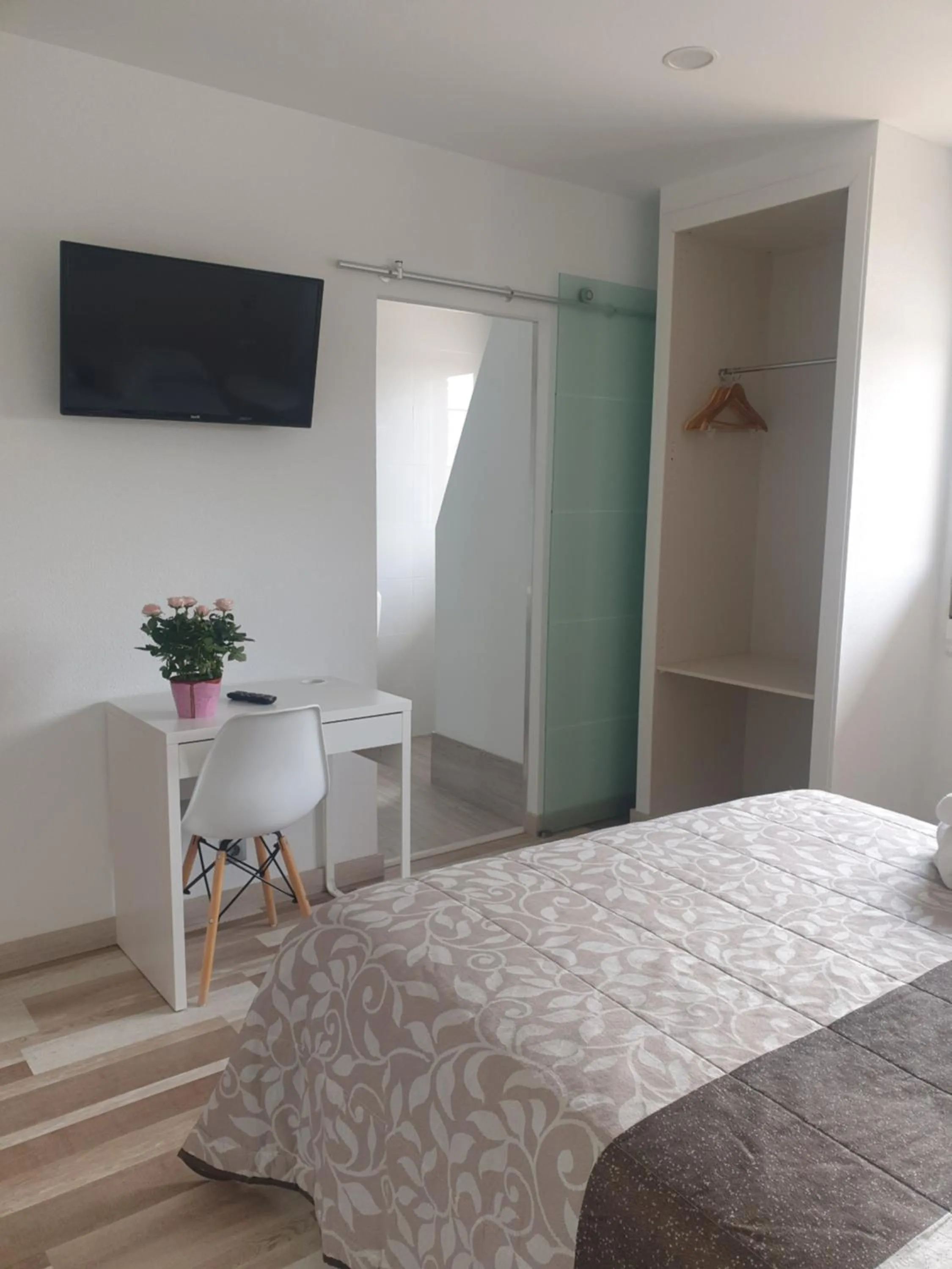 Bed in Hotel Area Serrano