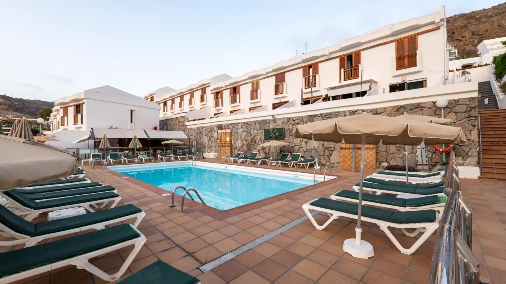 Apartamentos Montecarlo