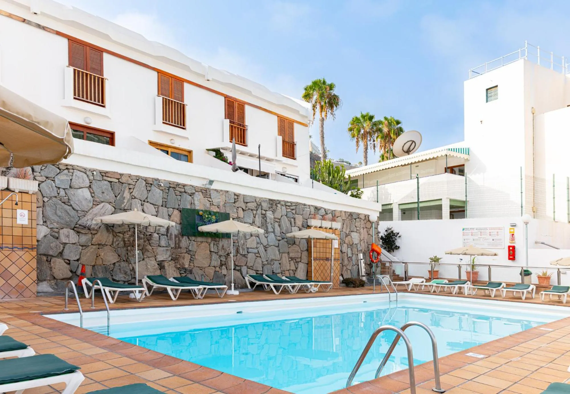 Apartamentos Montecarlo