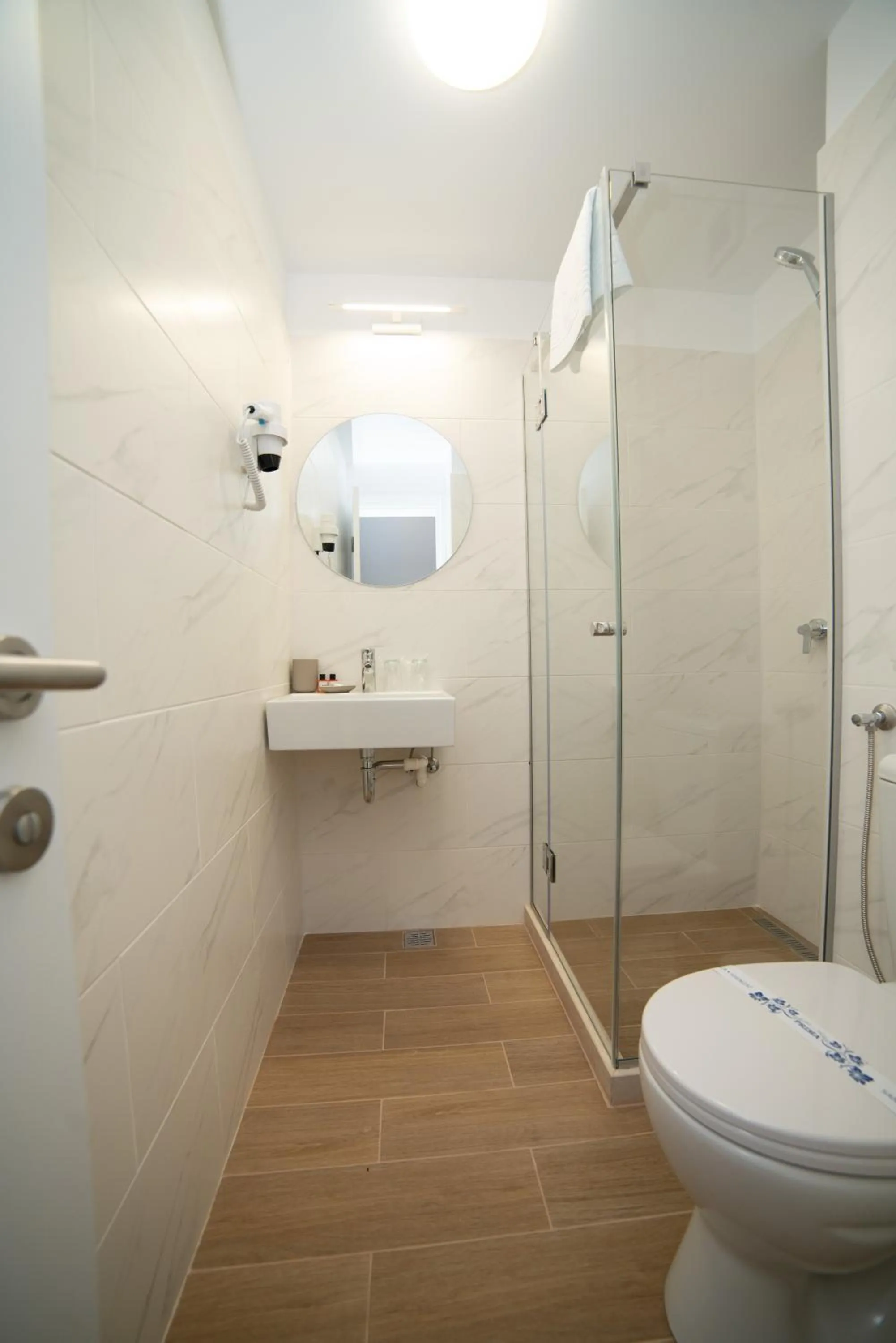 Bathroom in Hotel Corina