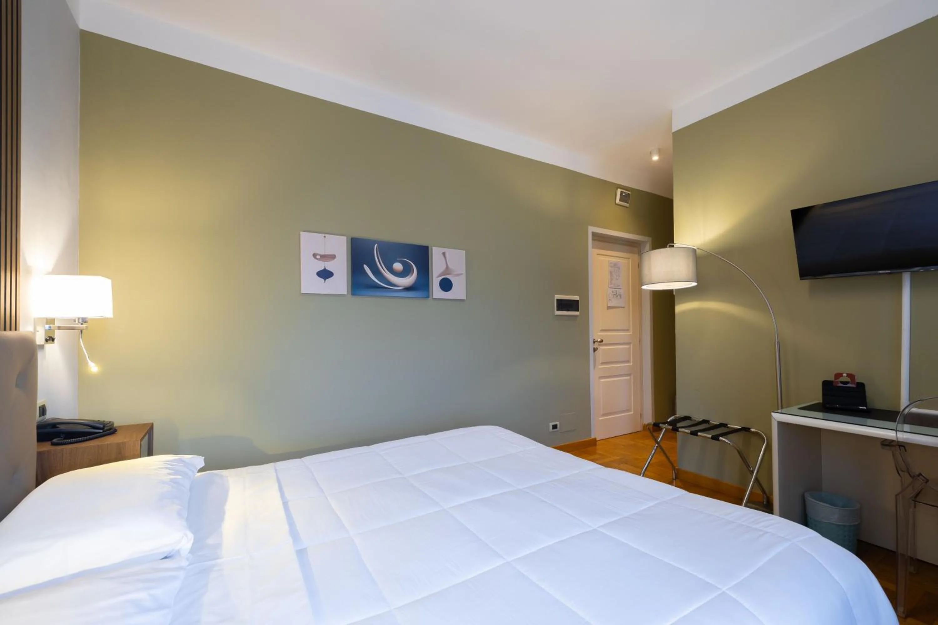 Bed in Hotel La Fertè