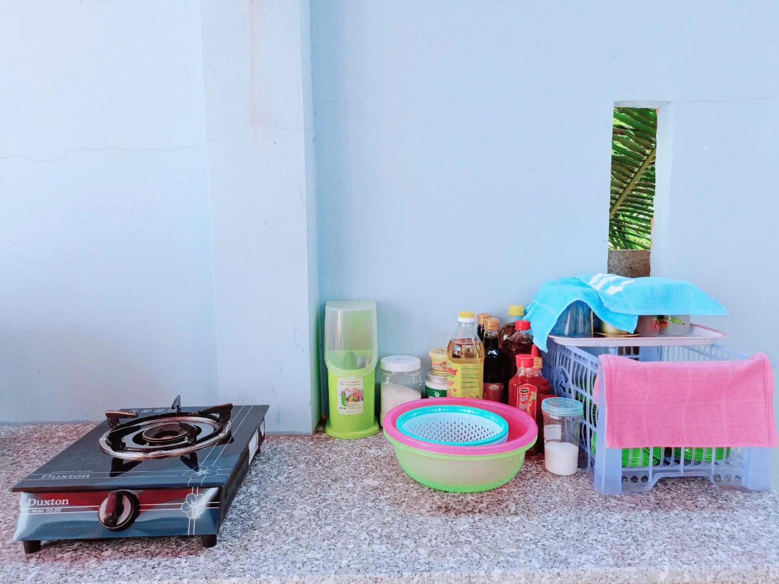 Kitchen or kitchenette in Bot Bien Homestay