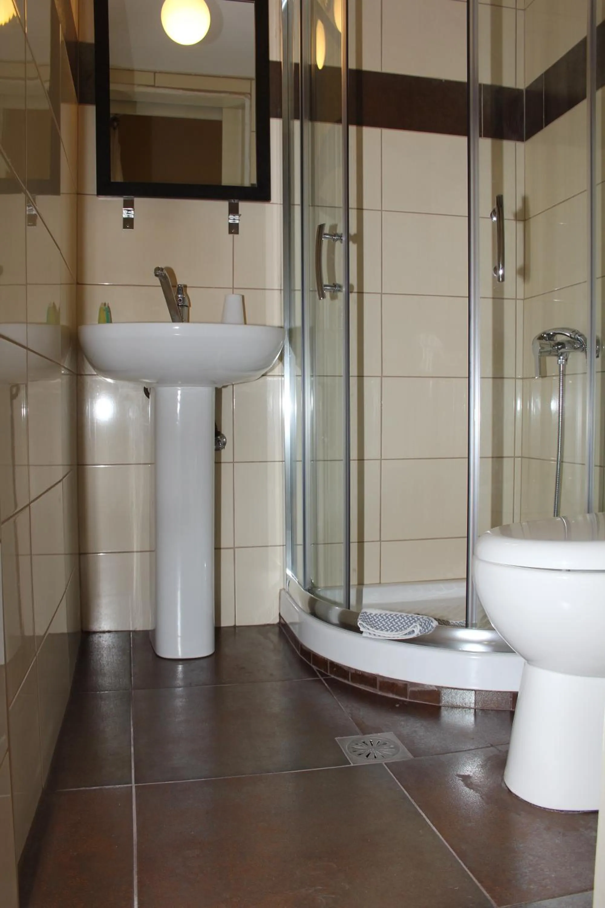 Bathroom in Rea Hotel