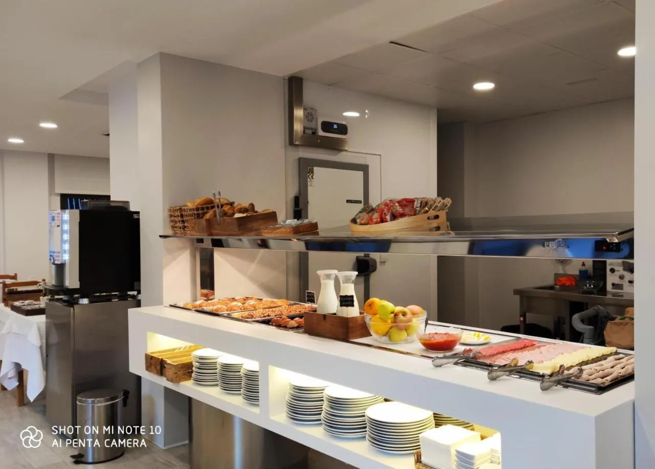 Breakfast in Hotel Celymar