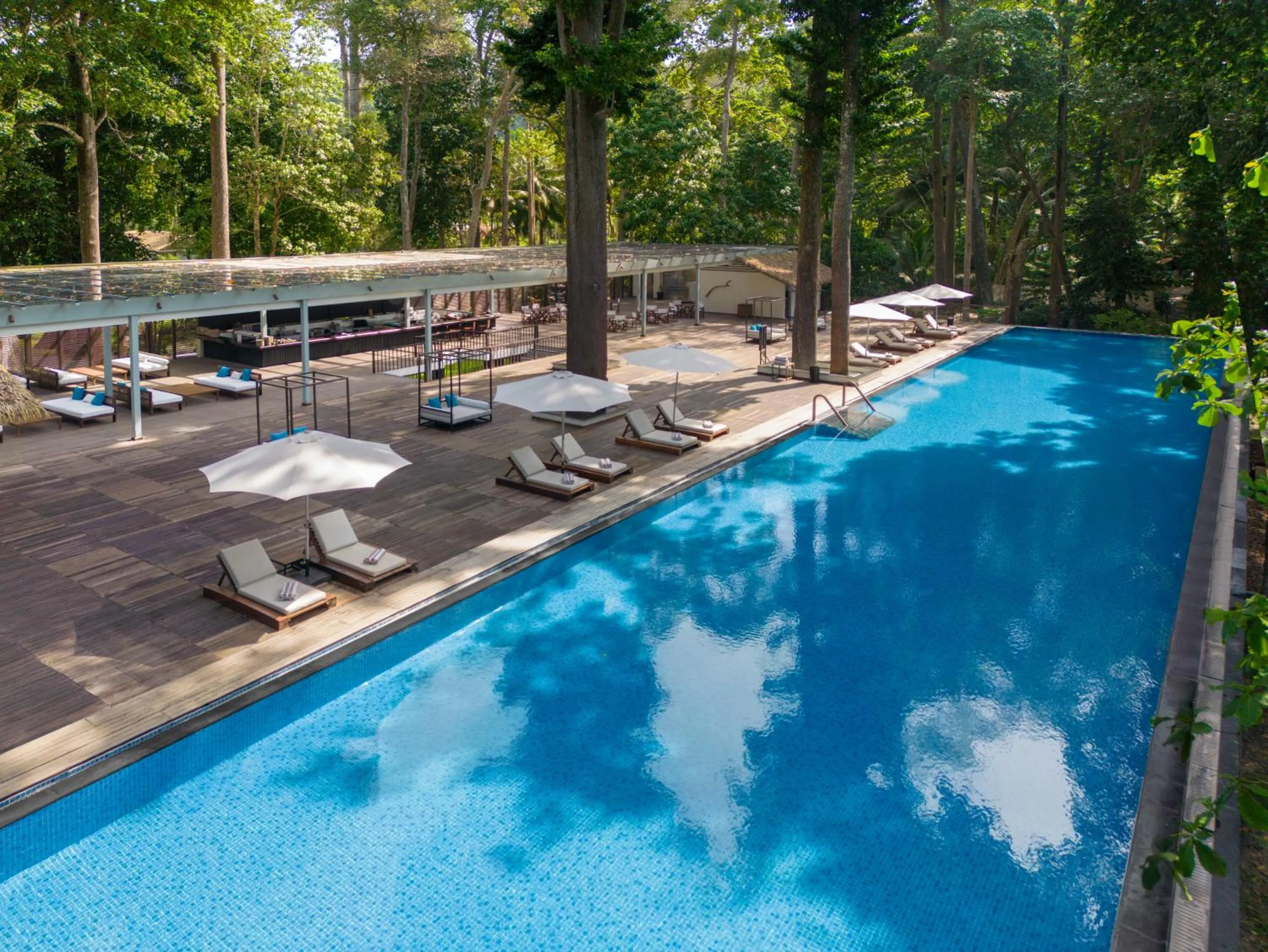 Swimming pool in Taj Exotica Resort & Spa, Andamans