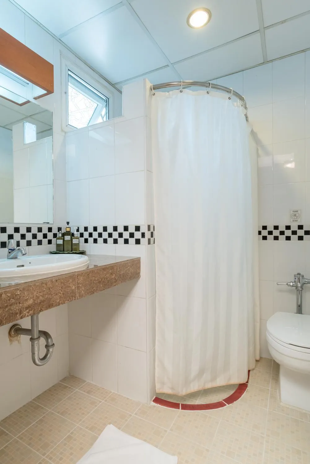 New Siam III Guest House