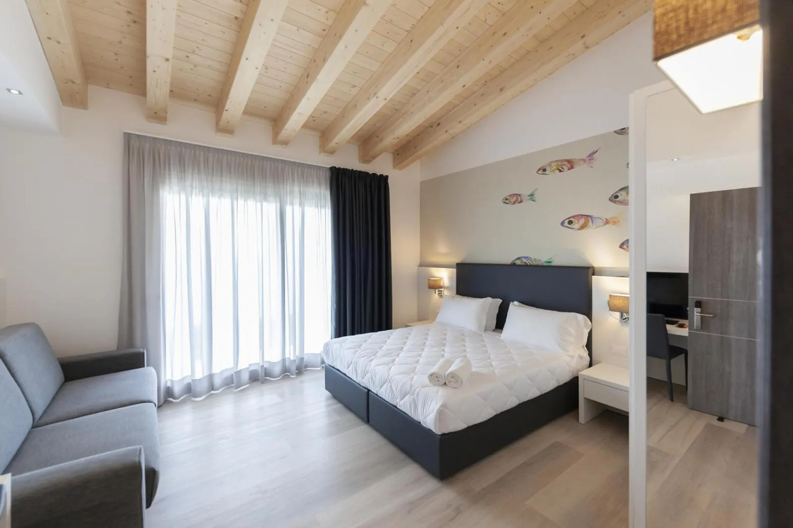 Photo of the whole room, Bed in Hotel Columbia & Ninfea